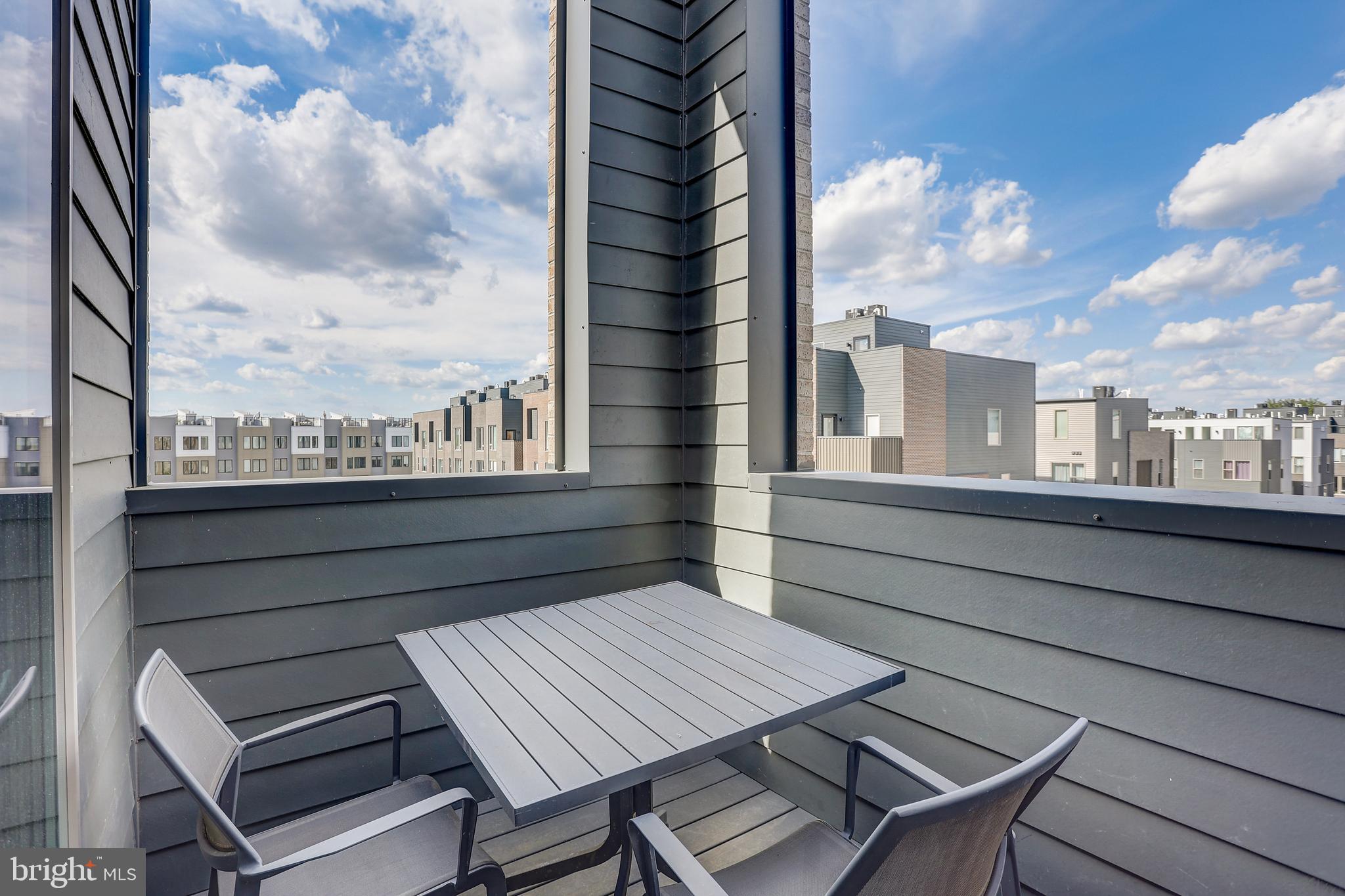 NORTHBANK - Residential