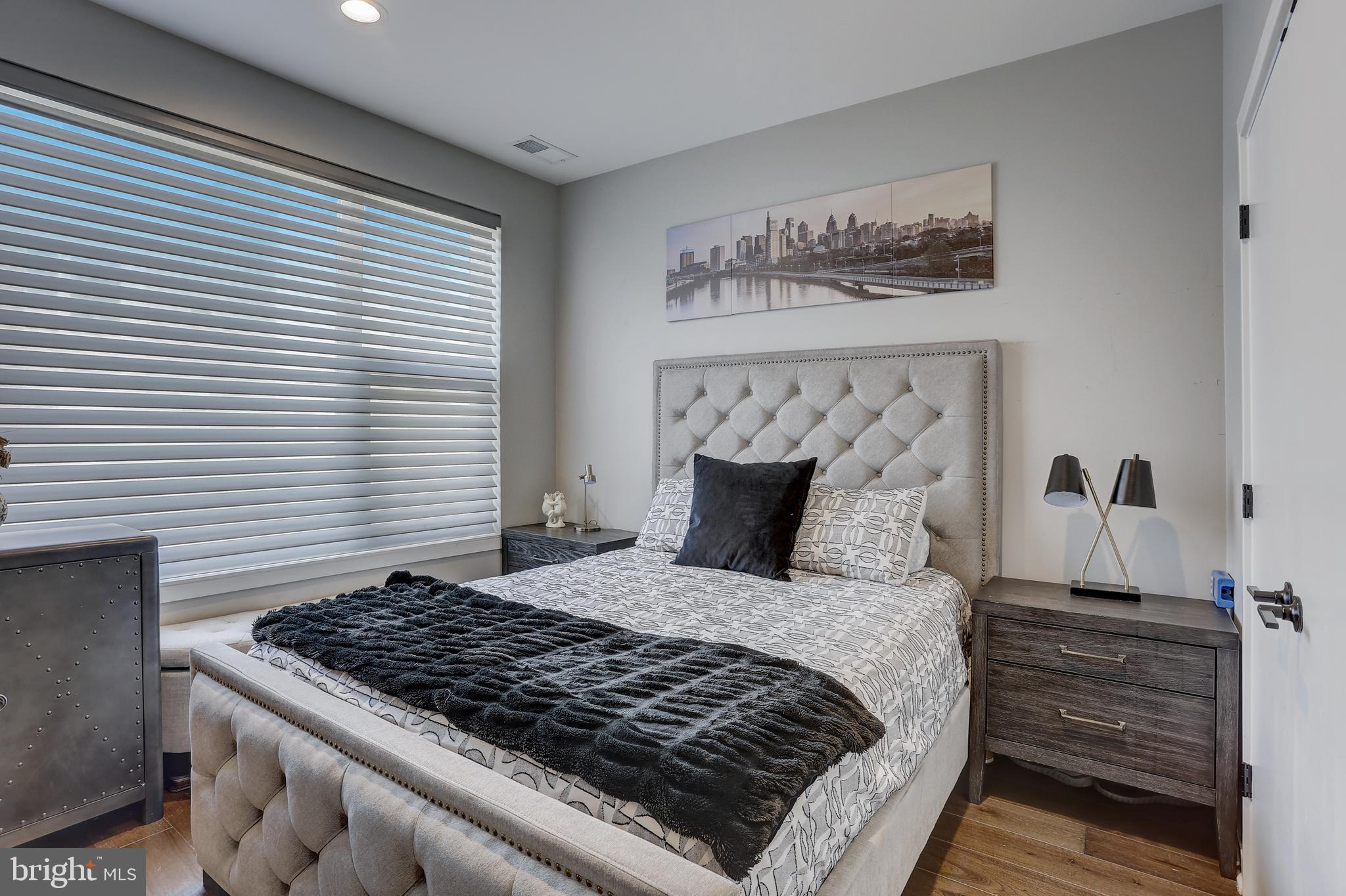 NORTHBANK - Residential