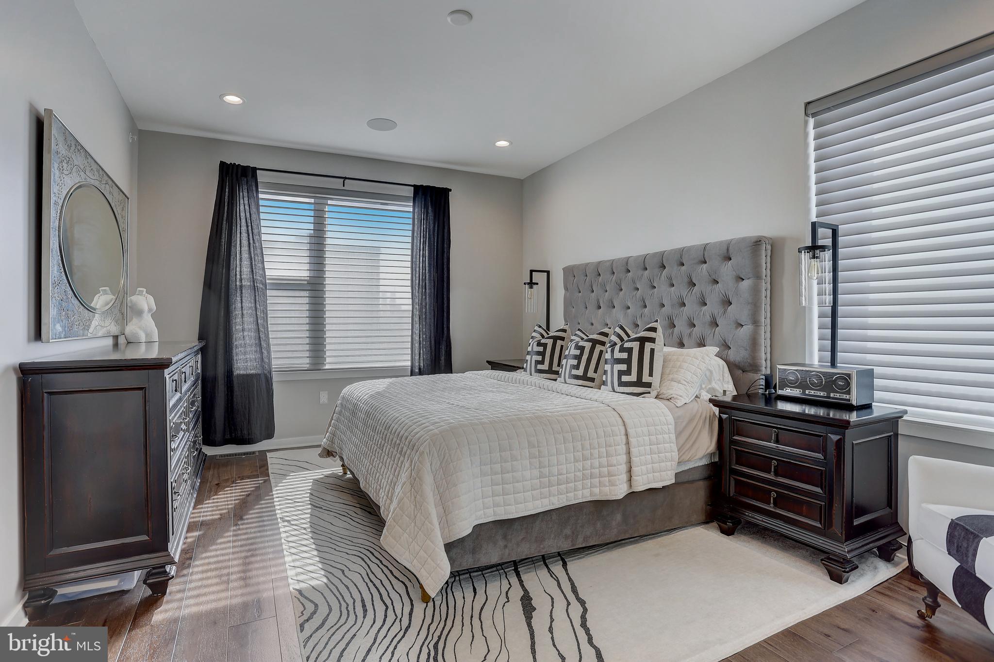 NORTHBANK - Residential