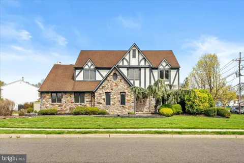 12 Apollo Dr, Hamilton, NJ 08620 - MLS#: NJME2058150