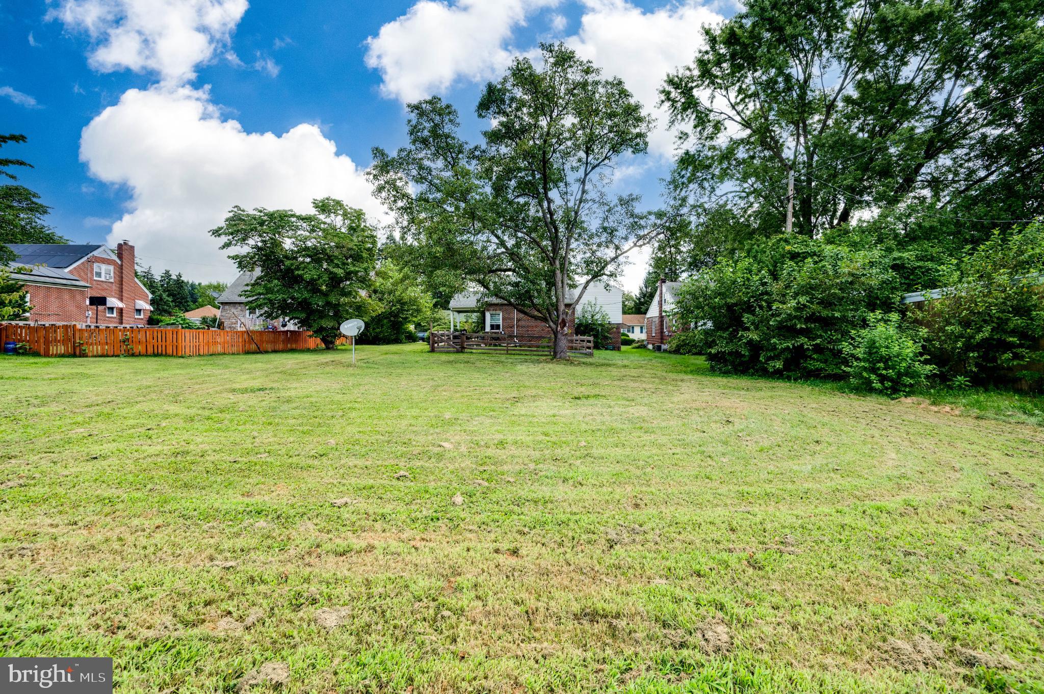 HYDE PARK - Residential