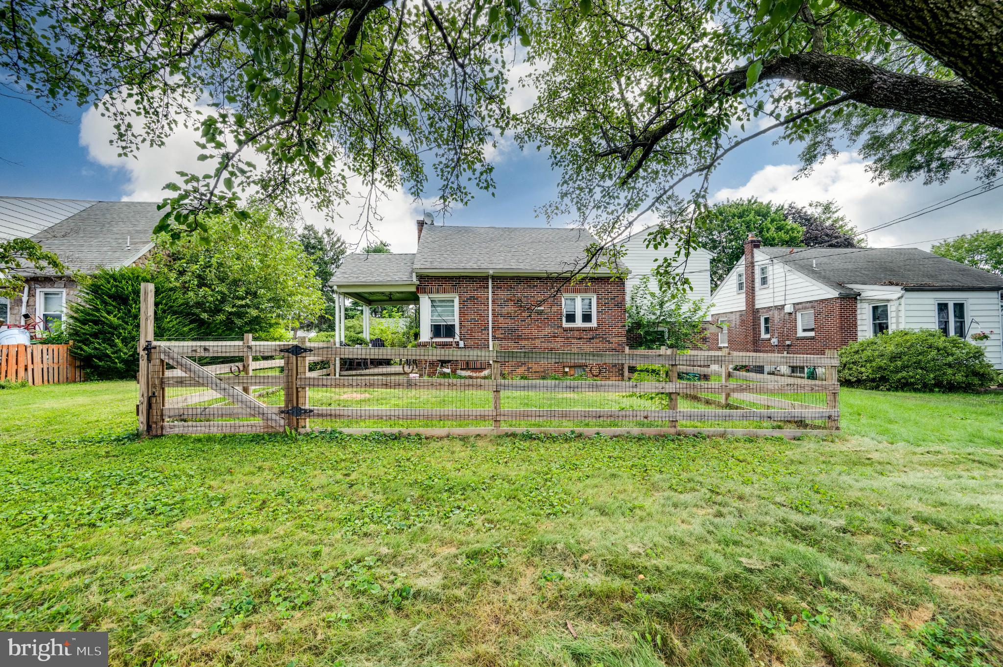 HYDE PARK - Residential