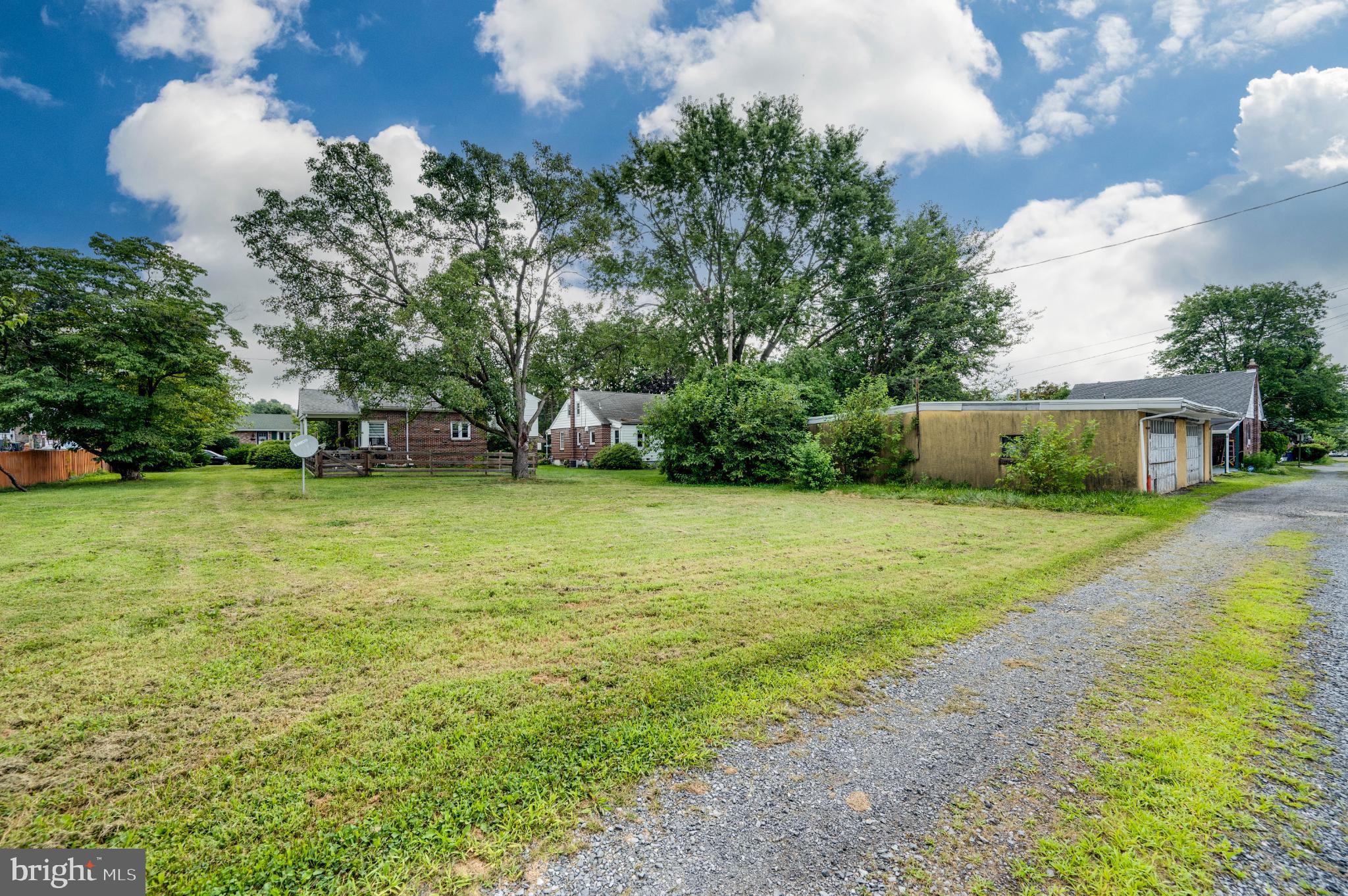 HYDE PARK - Residential