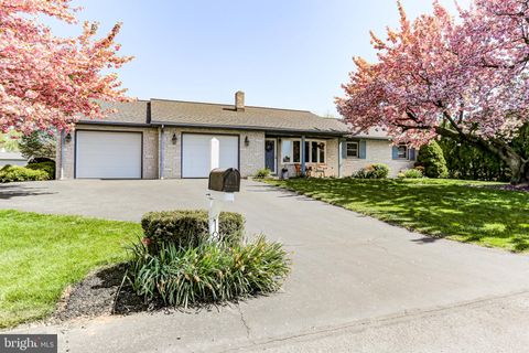 Photo of 1820 RHODA AVE, MOUNT JOY, PA 17552 (MLS # PALA2033838)