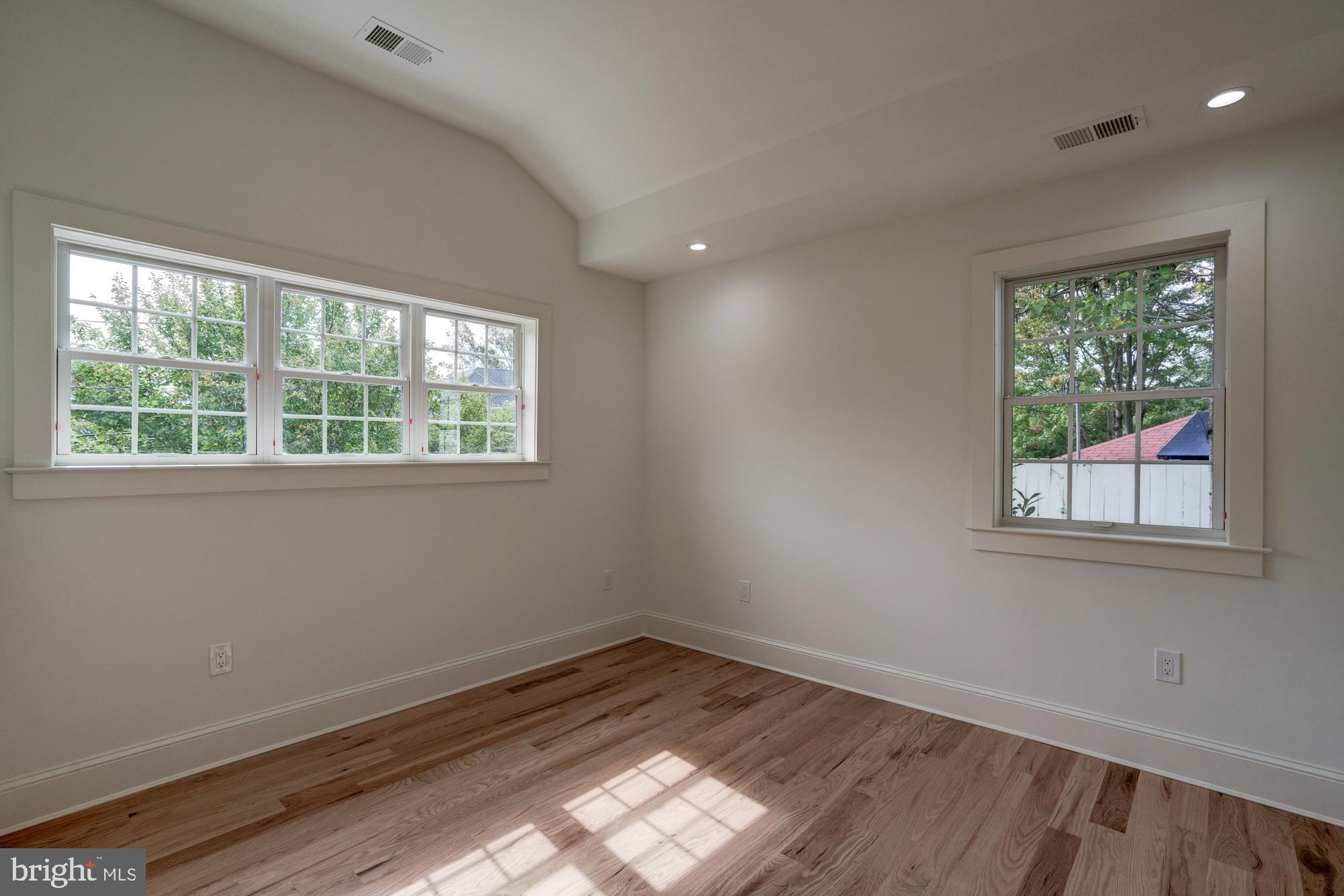 ROLLINGWOOD - Residential