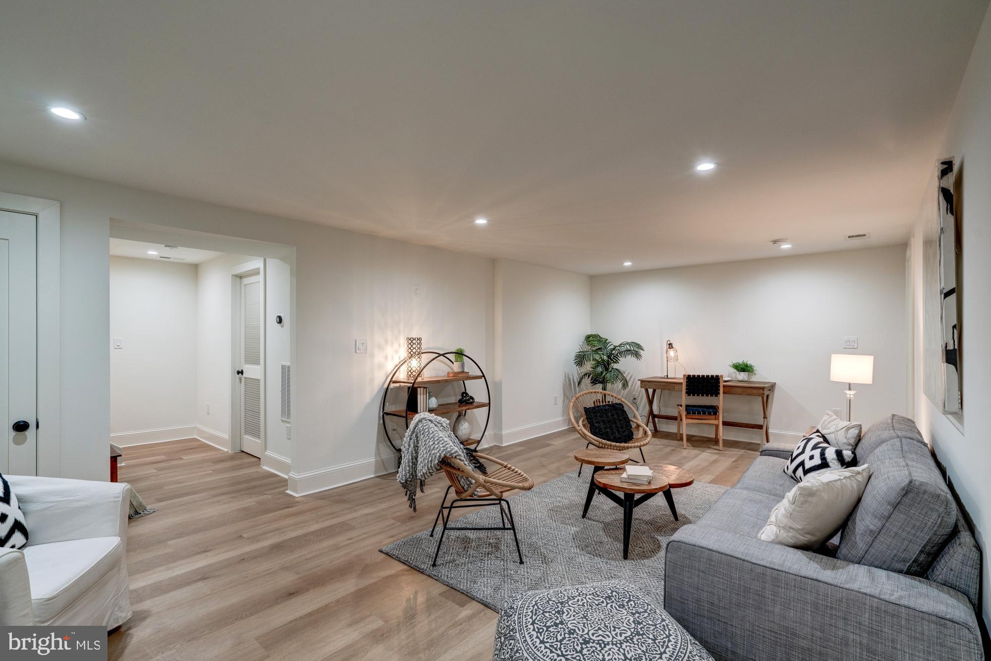 ROLLINGWOOD - Residential