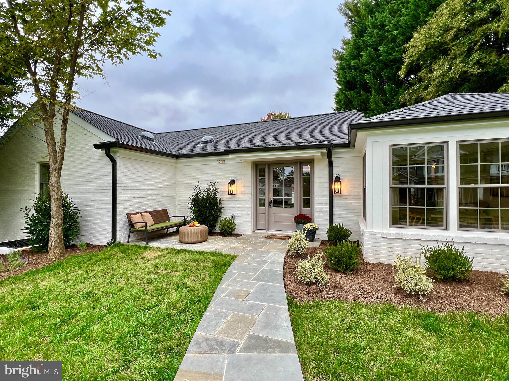 ROLLINGWOOD - Residential