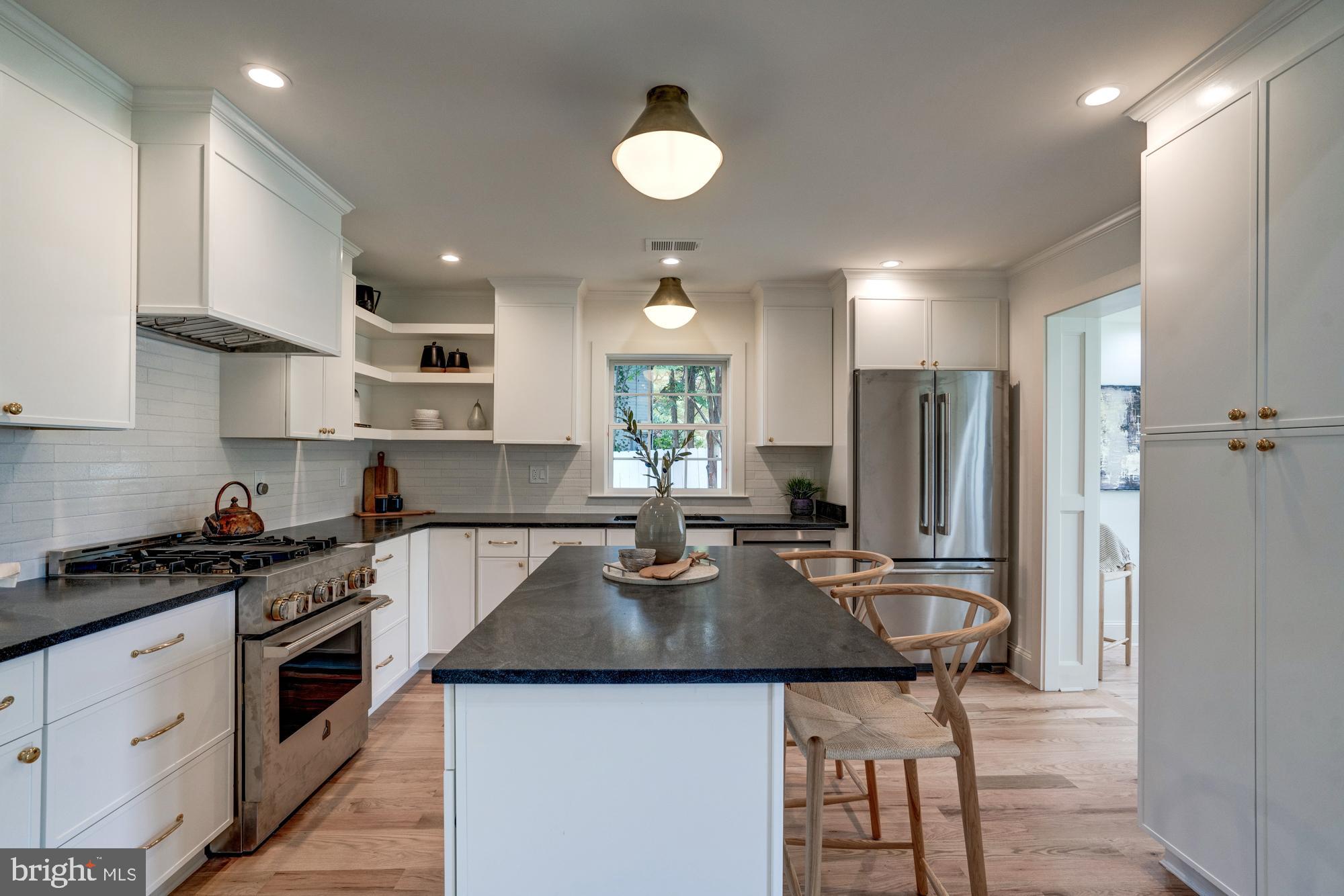 ROLLINGWOOD - Residential