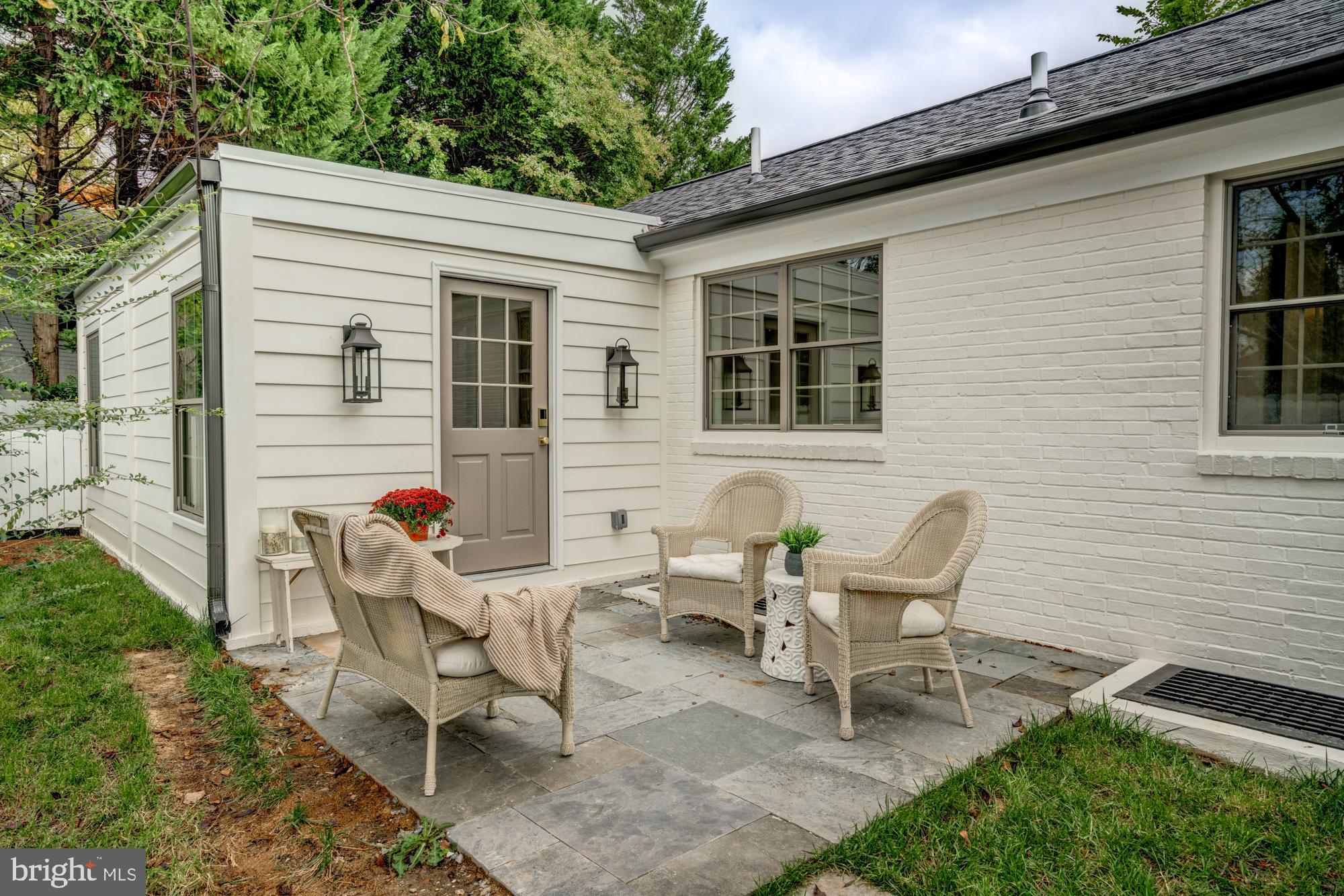 ROLLINGWOOD - Residential