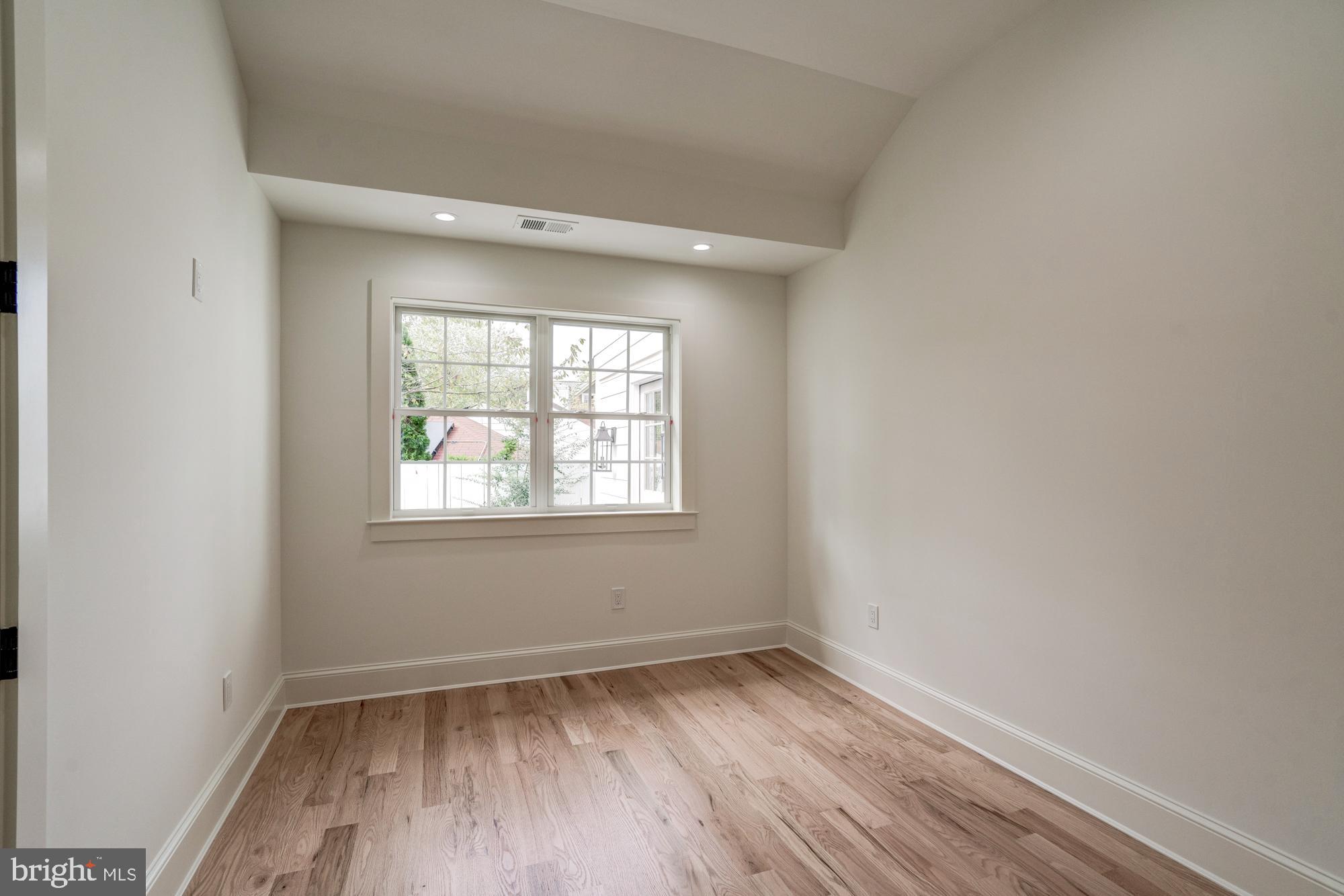 ROLLINGWOOD - Residential