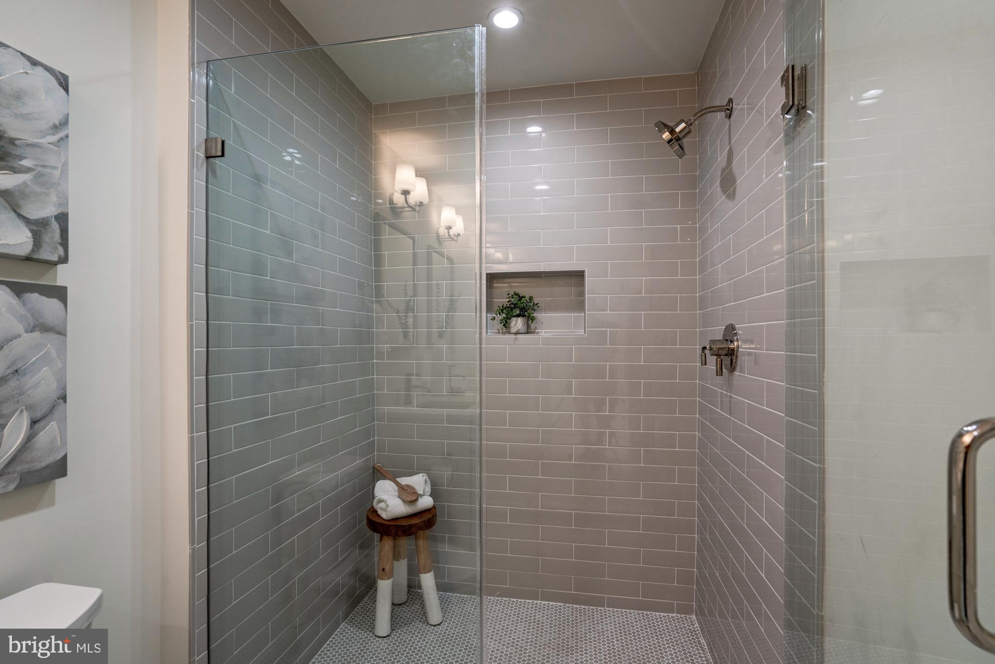 ROLLINGWOOD - Residential