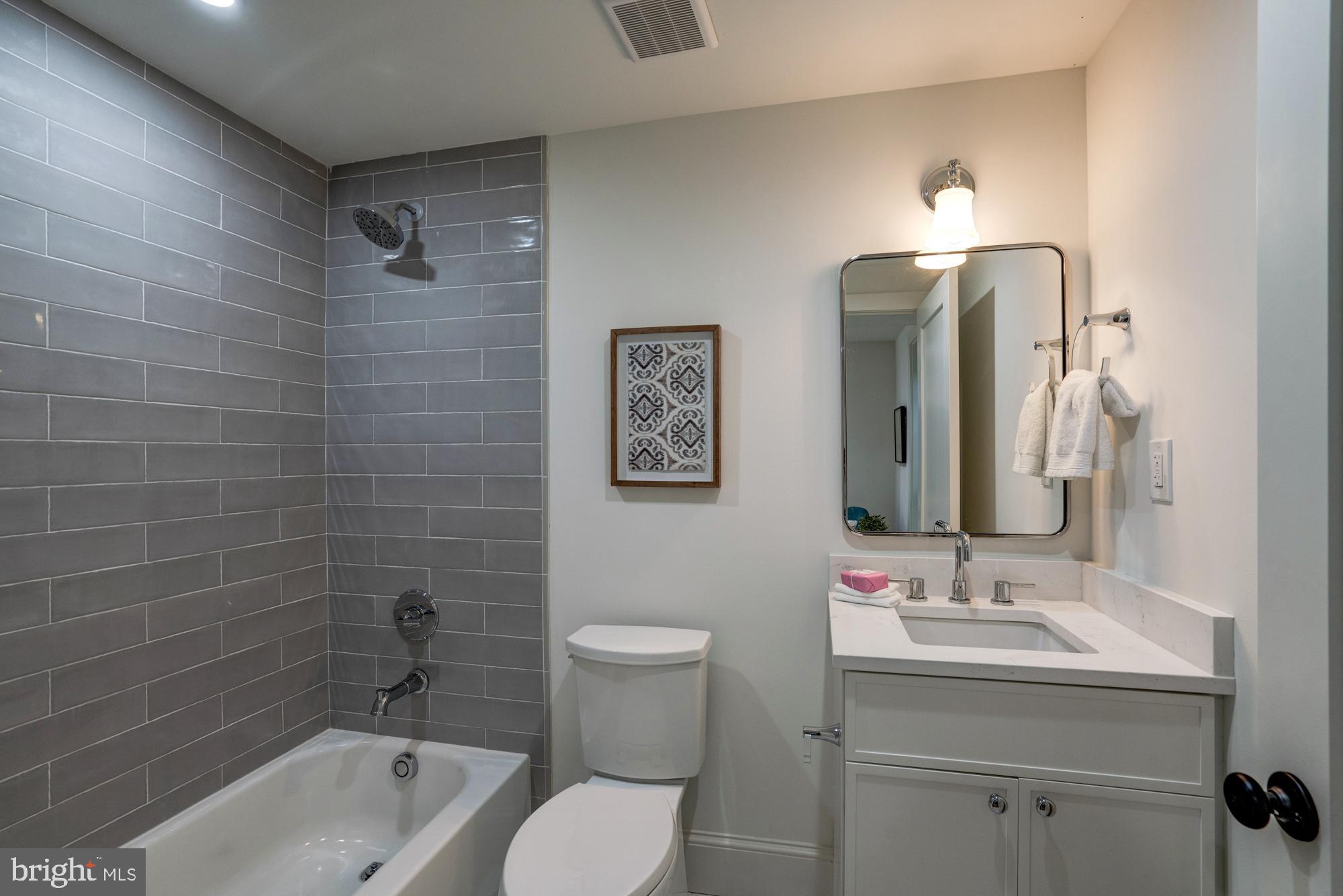 ROLLINGWOOD - Residential