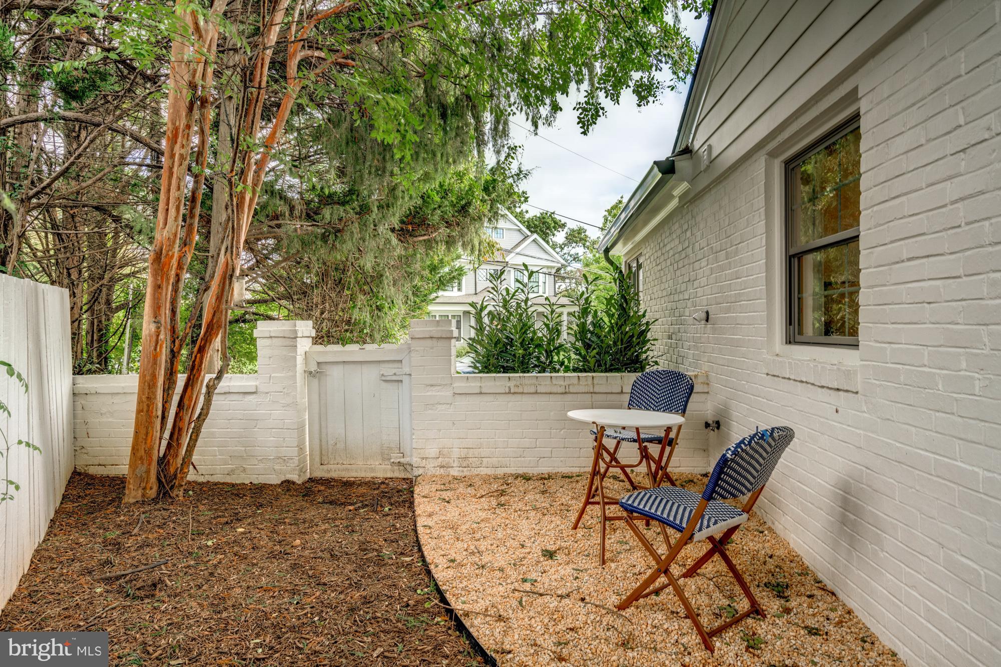 ROLLINGWOOD - Residential