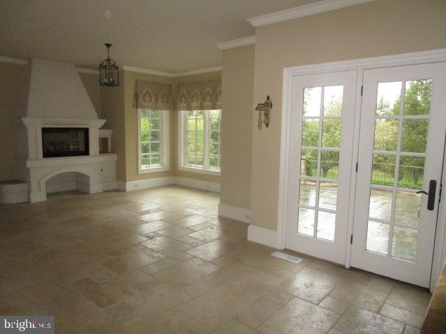 THE PINES - Residential