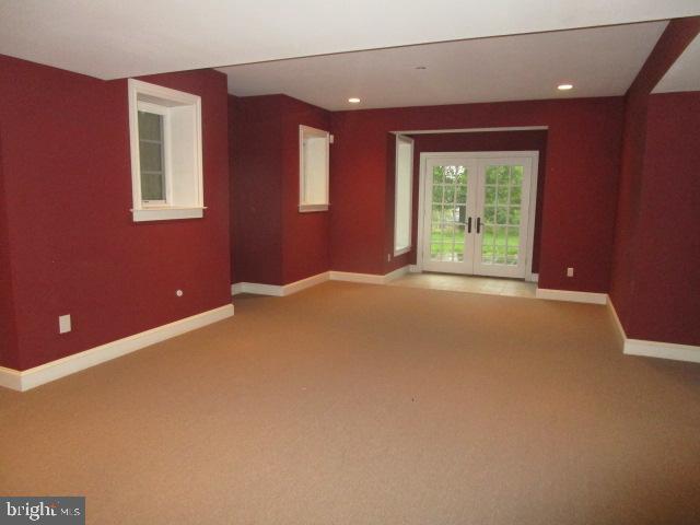 THE PINES - Residential