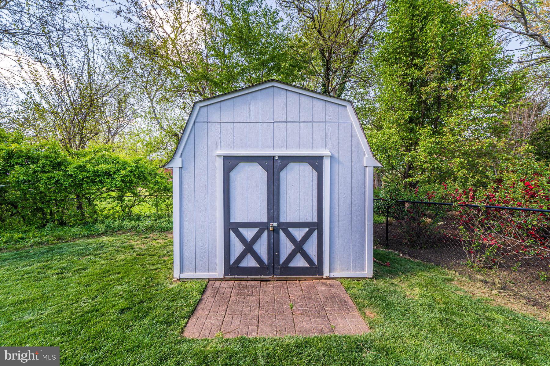 WEST LEWINSVILLE HEIGHTS - Residential