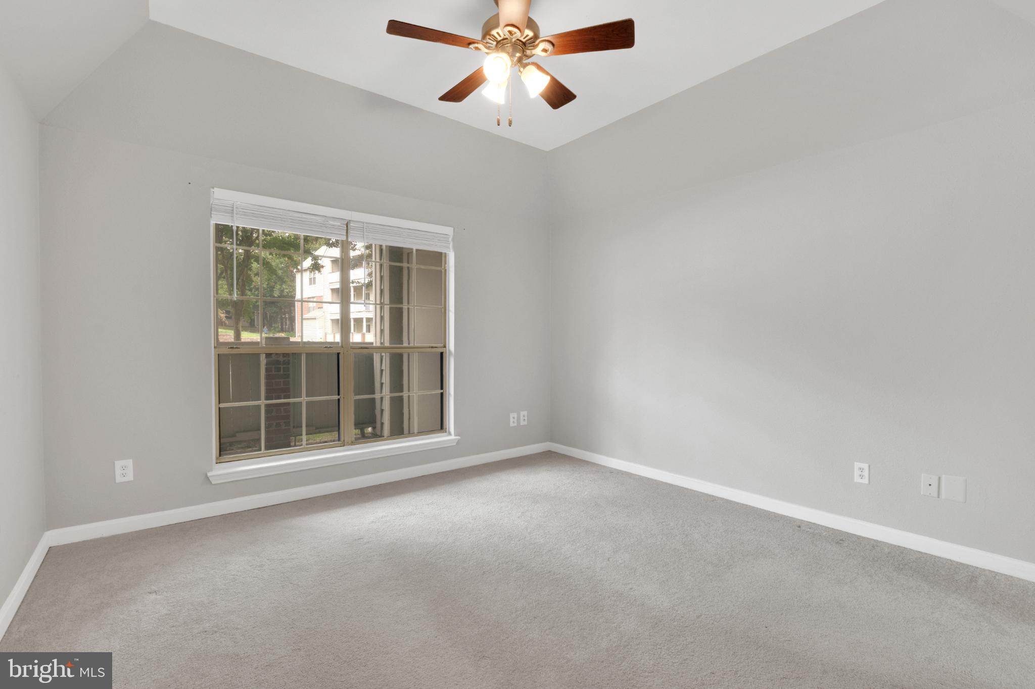 PENDERBROOK SQUARE CONDOMINIUMS - Residential