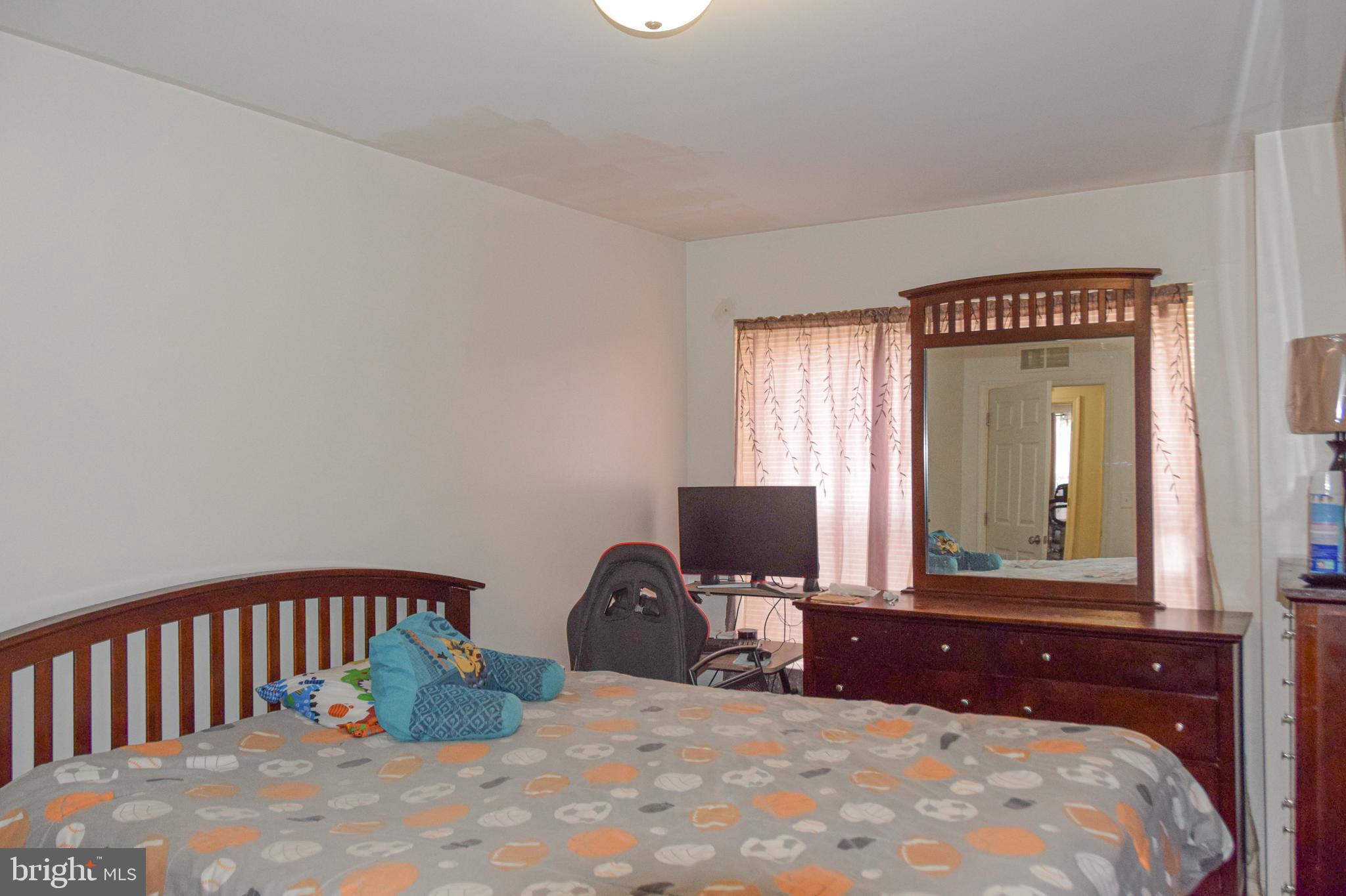 MILL CREEK - Residential