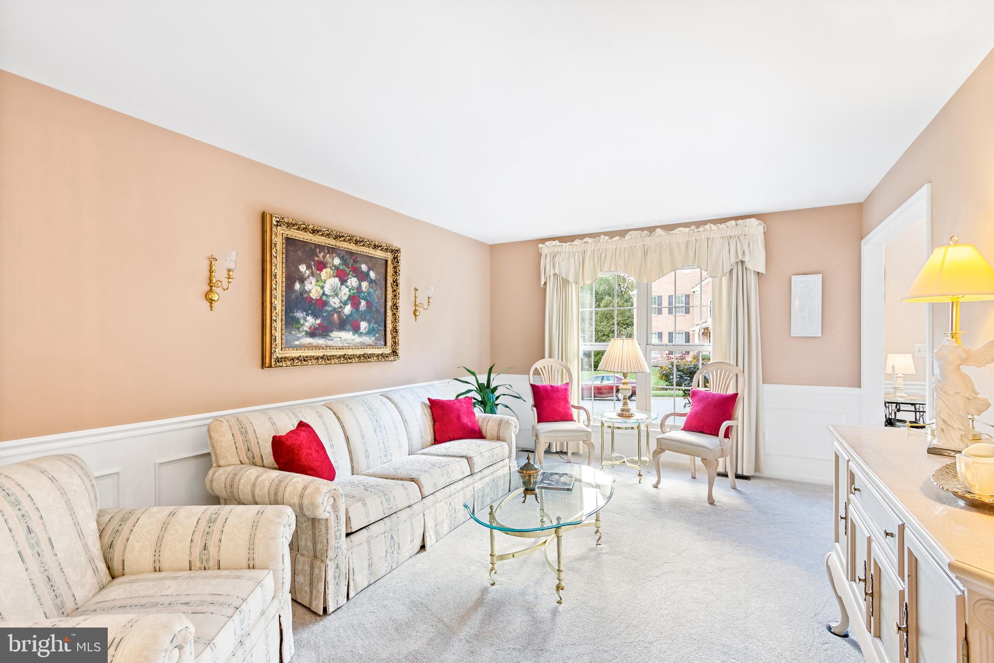 COUNTRY WALK - Residential