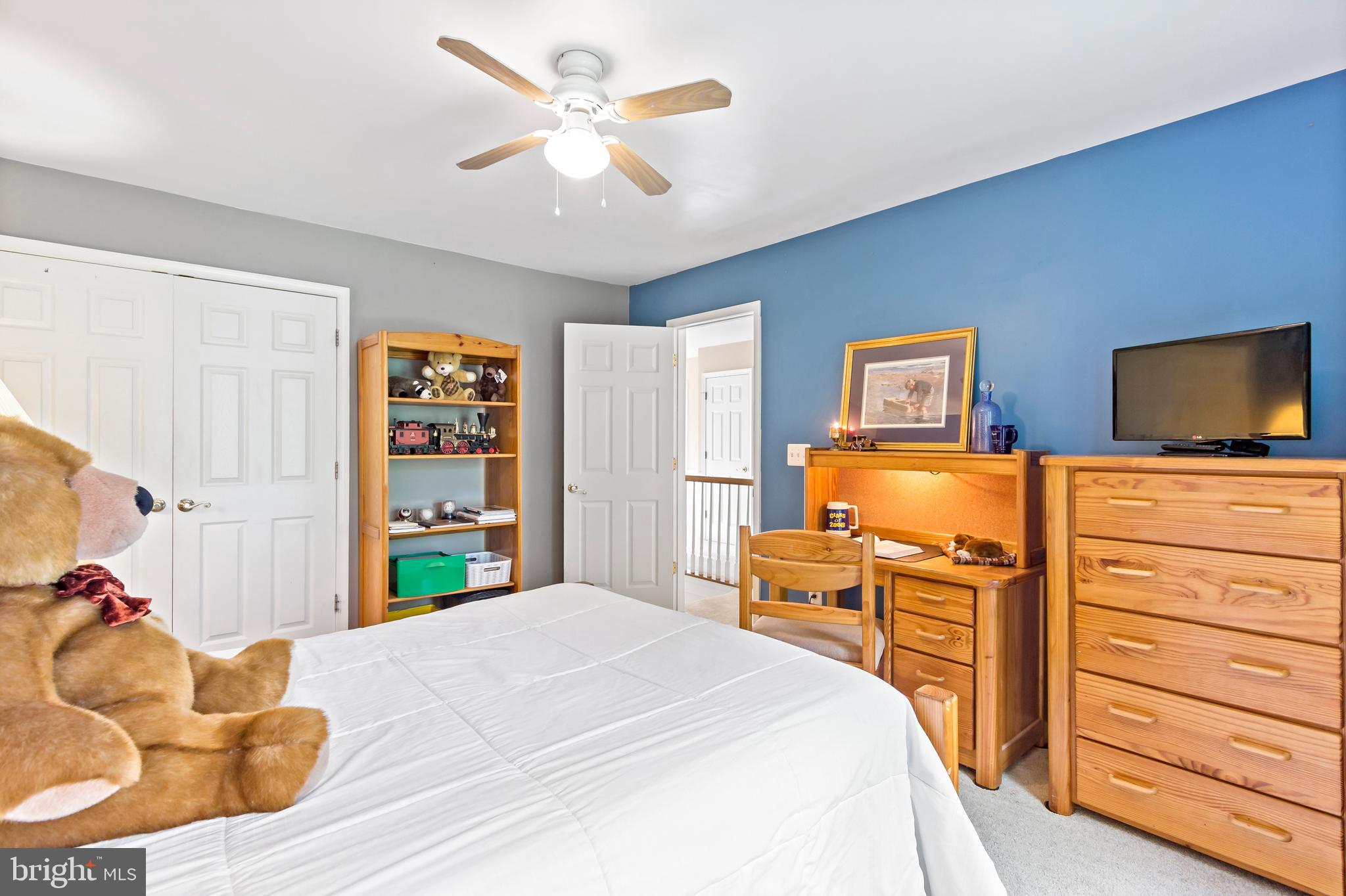 COUNTRY WALK - Residential