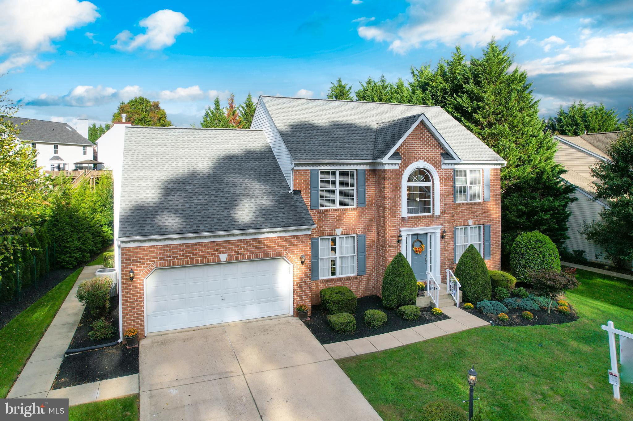 COUNTRY WALK - Residential