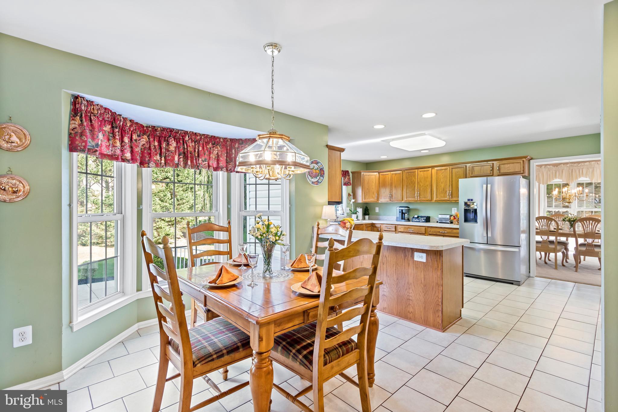 COUNTRY WALK - Residential