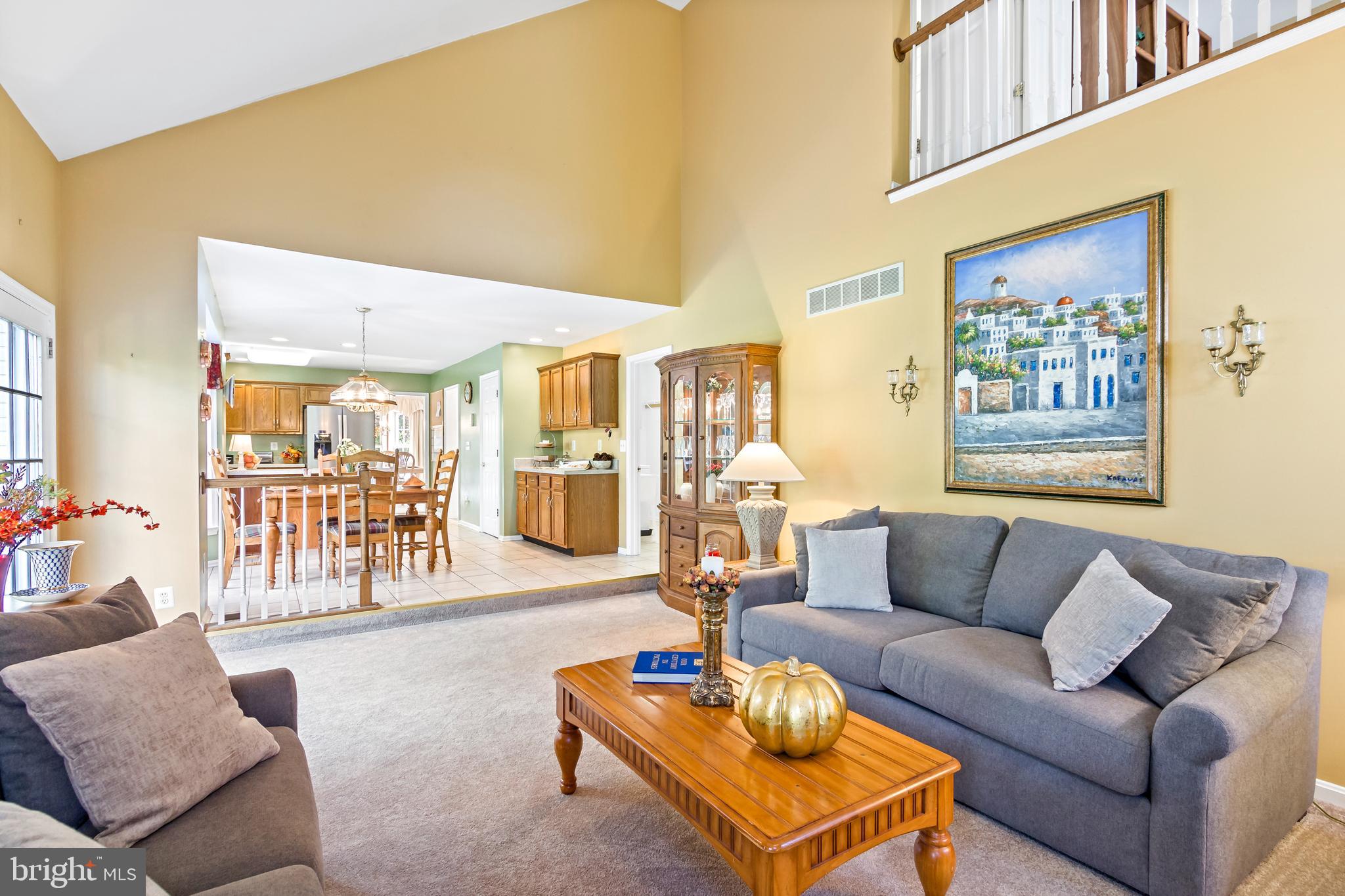 COUNTRY WALK - Residential