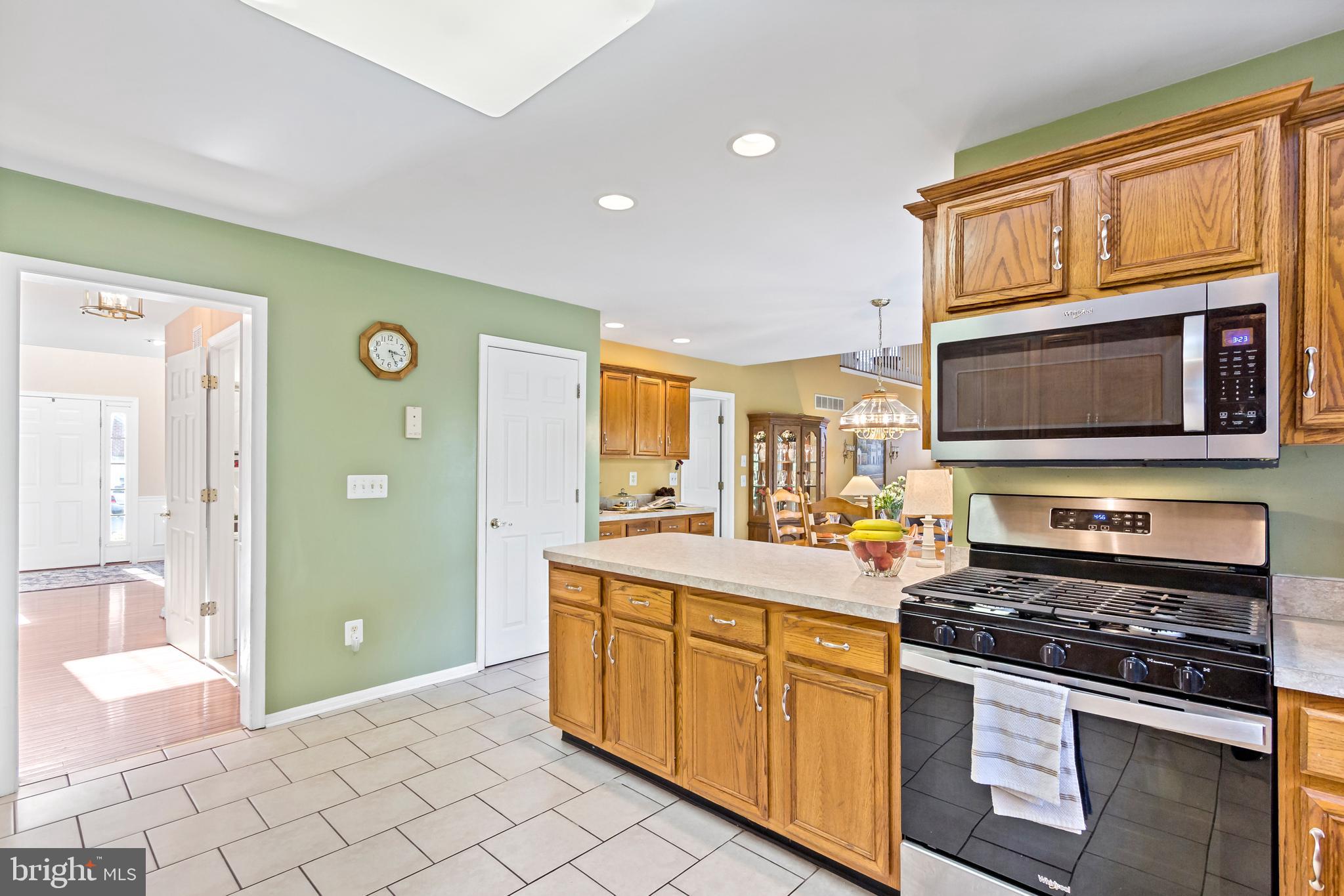 COUNTRY WALK - Residential