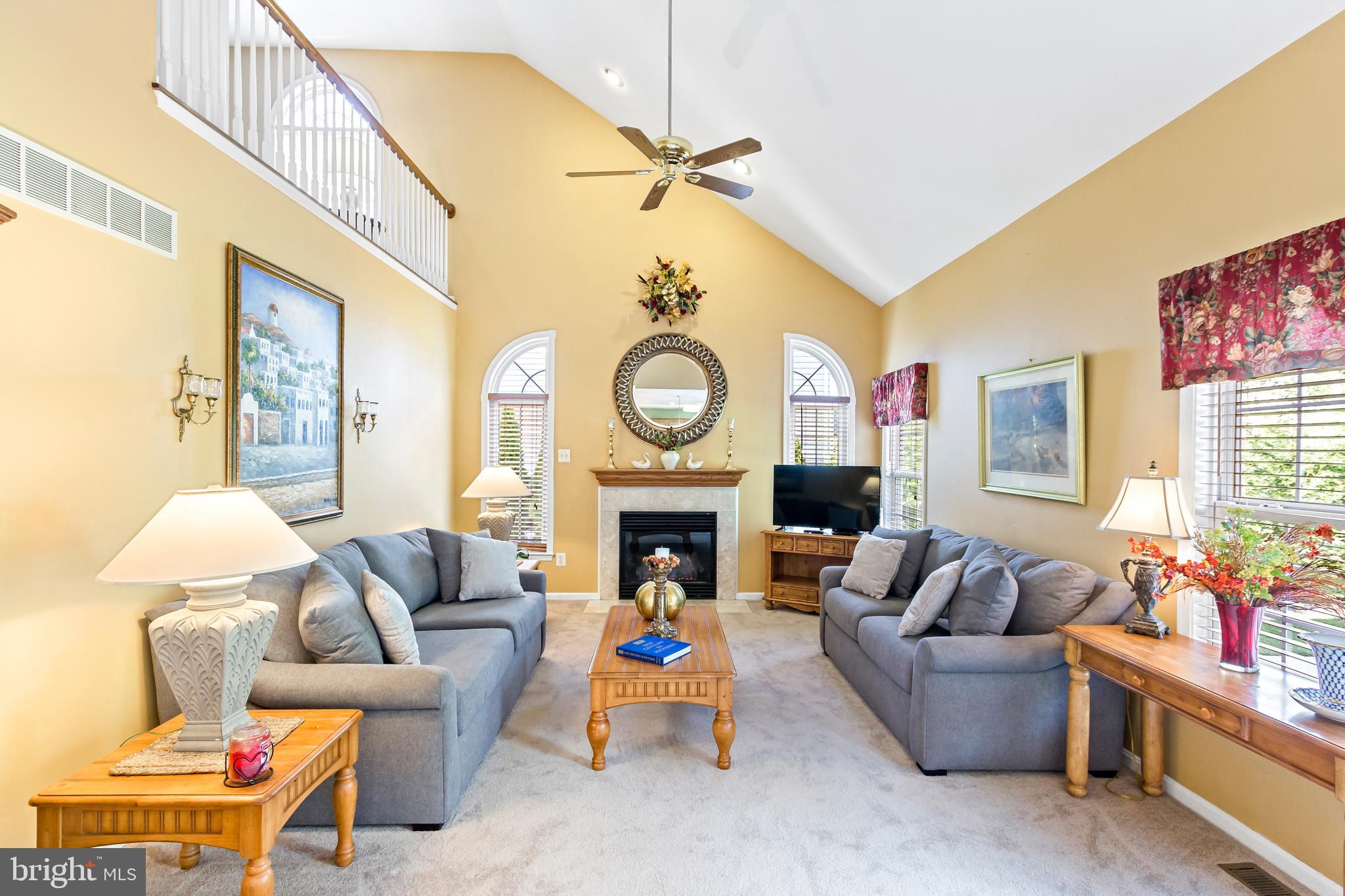 COUNTRY WALK - Residential