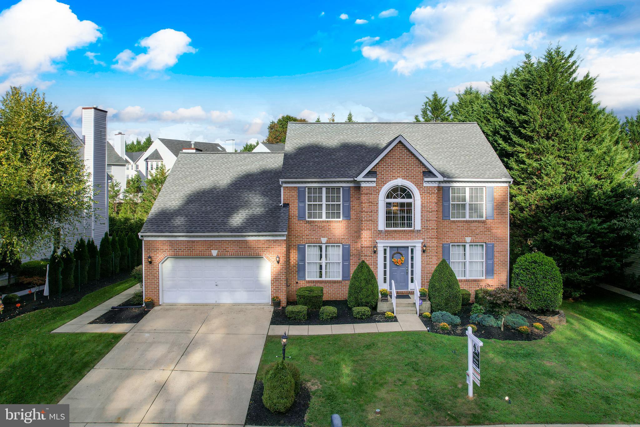 COUNTRY WALK - Residential