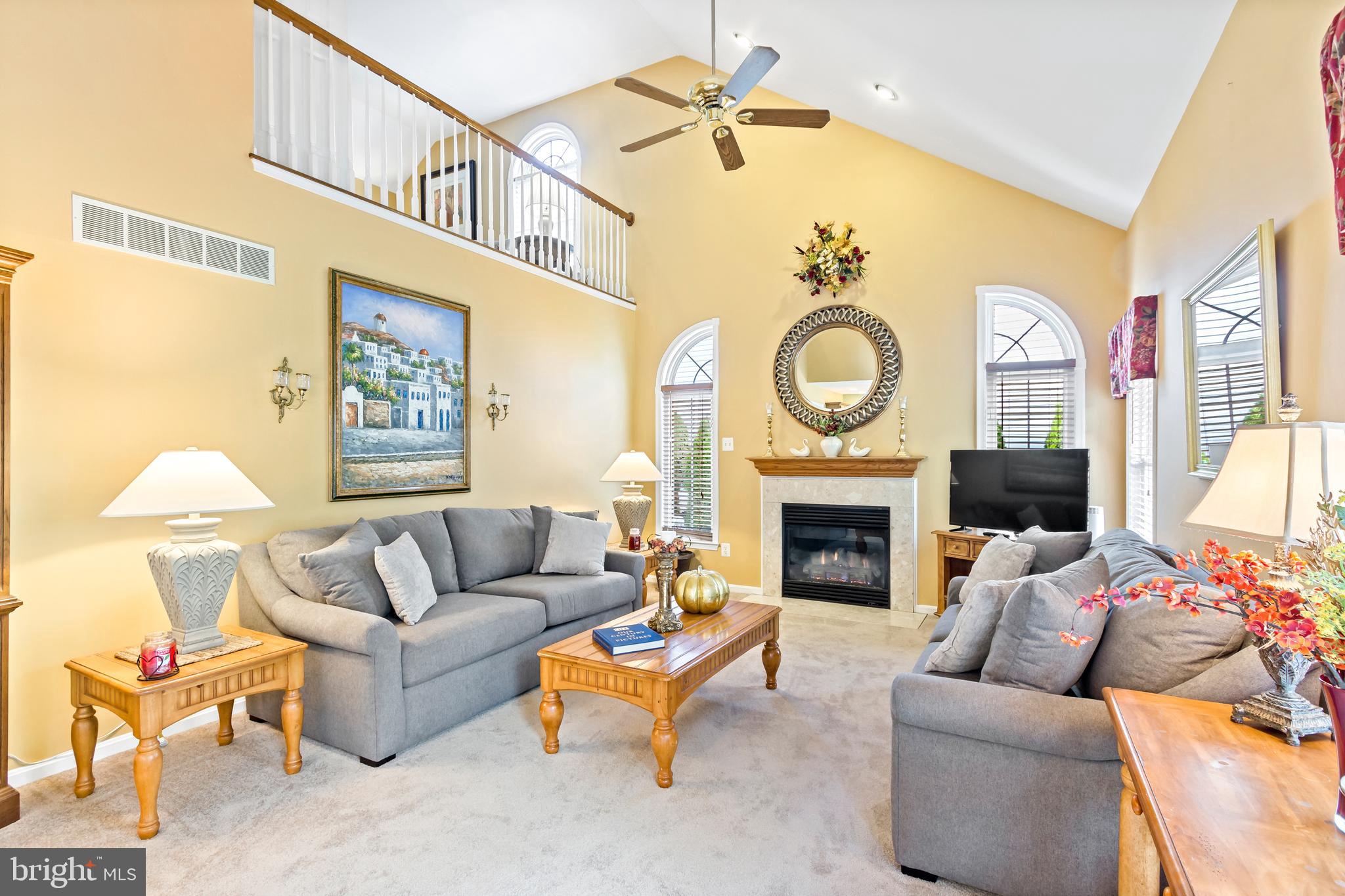 COUNTRY WALK - Residential