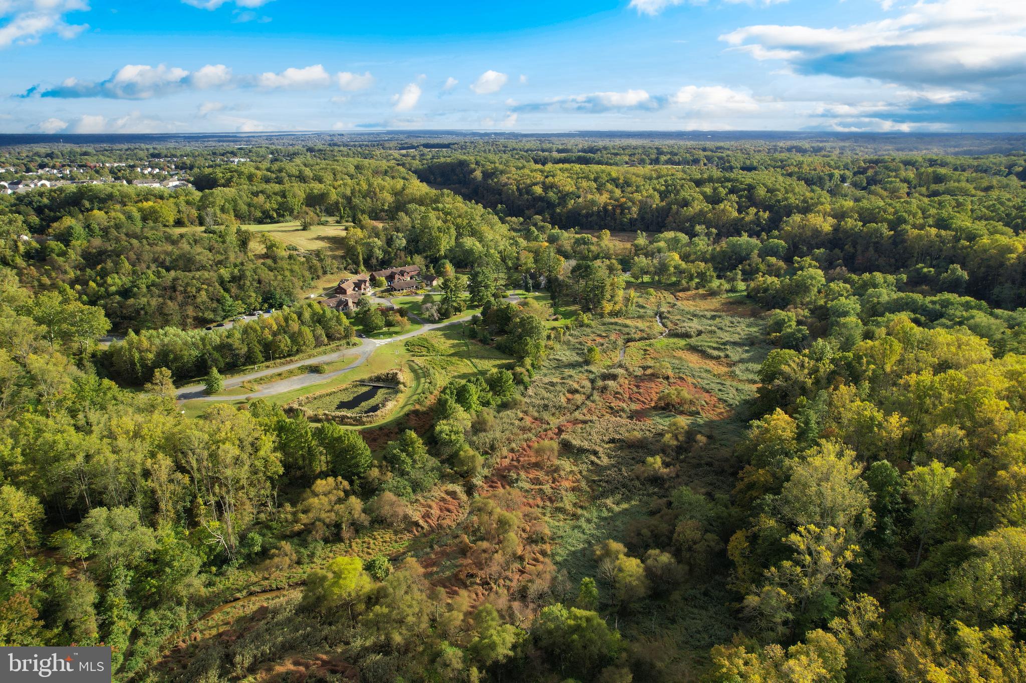 COUNTRY WALK - Residential