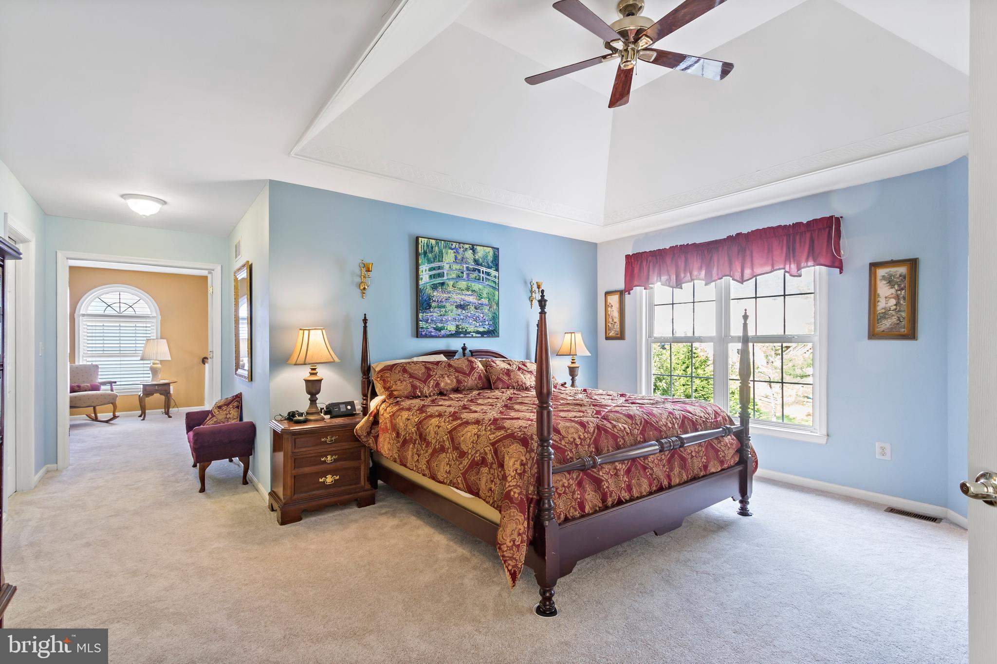 COUNTRY WALK - Residential