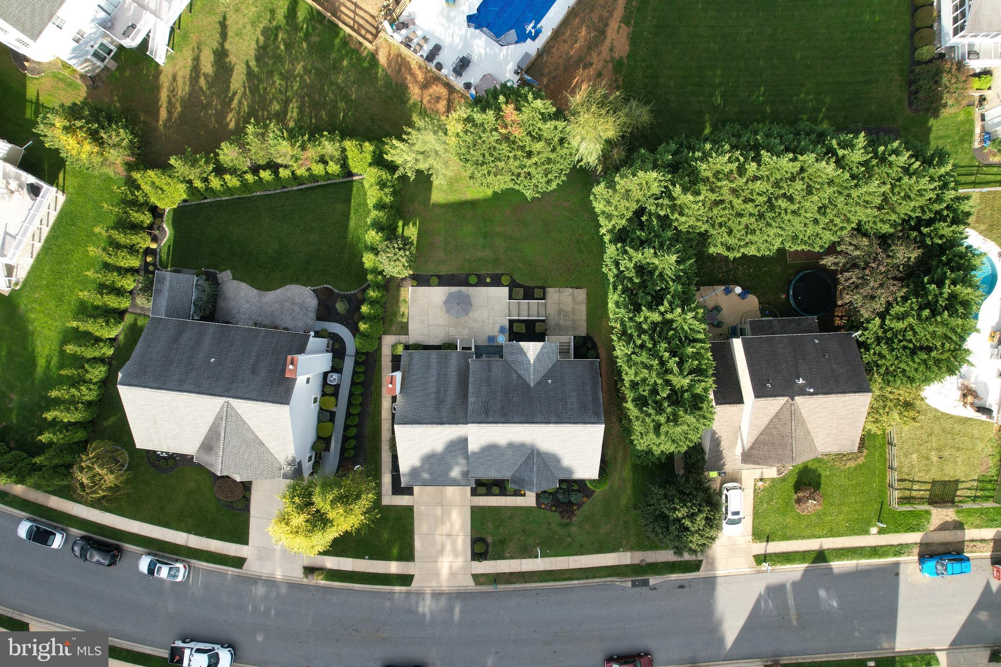 COUNTRY WALK - Residential