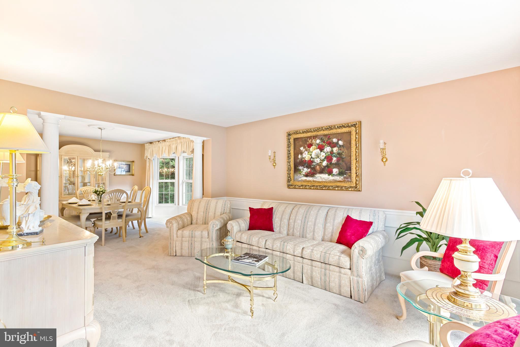 COUNTRY WALK - Residential