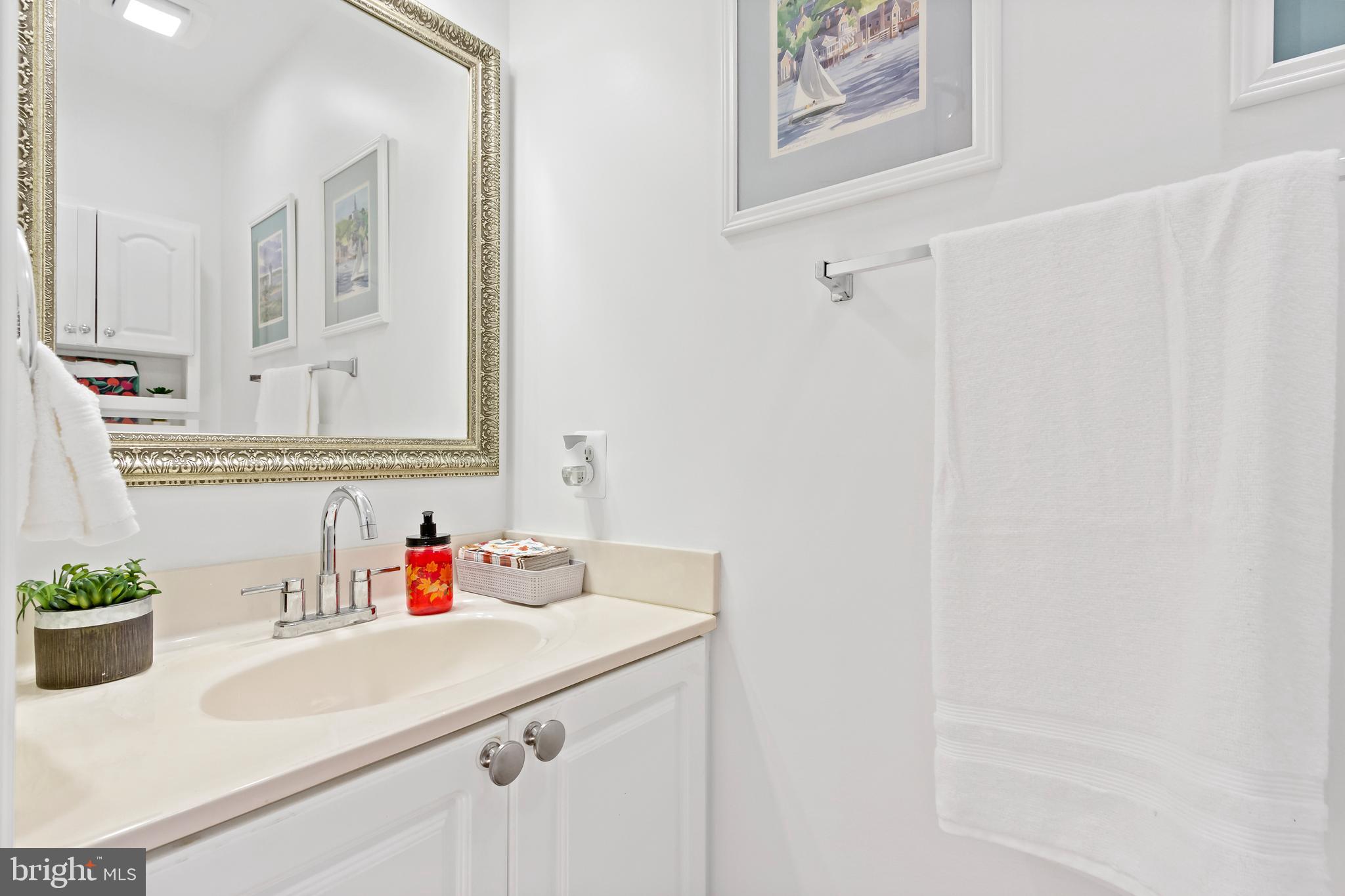 COUNTRY WALK - Residential