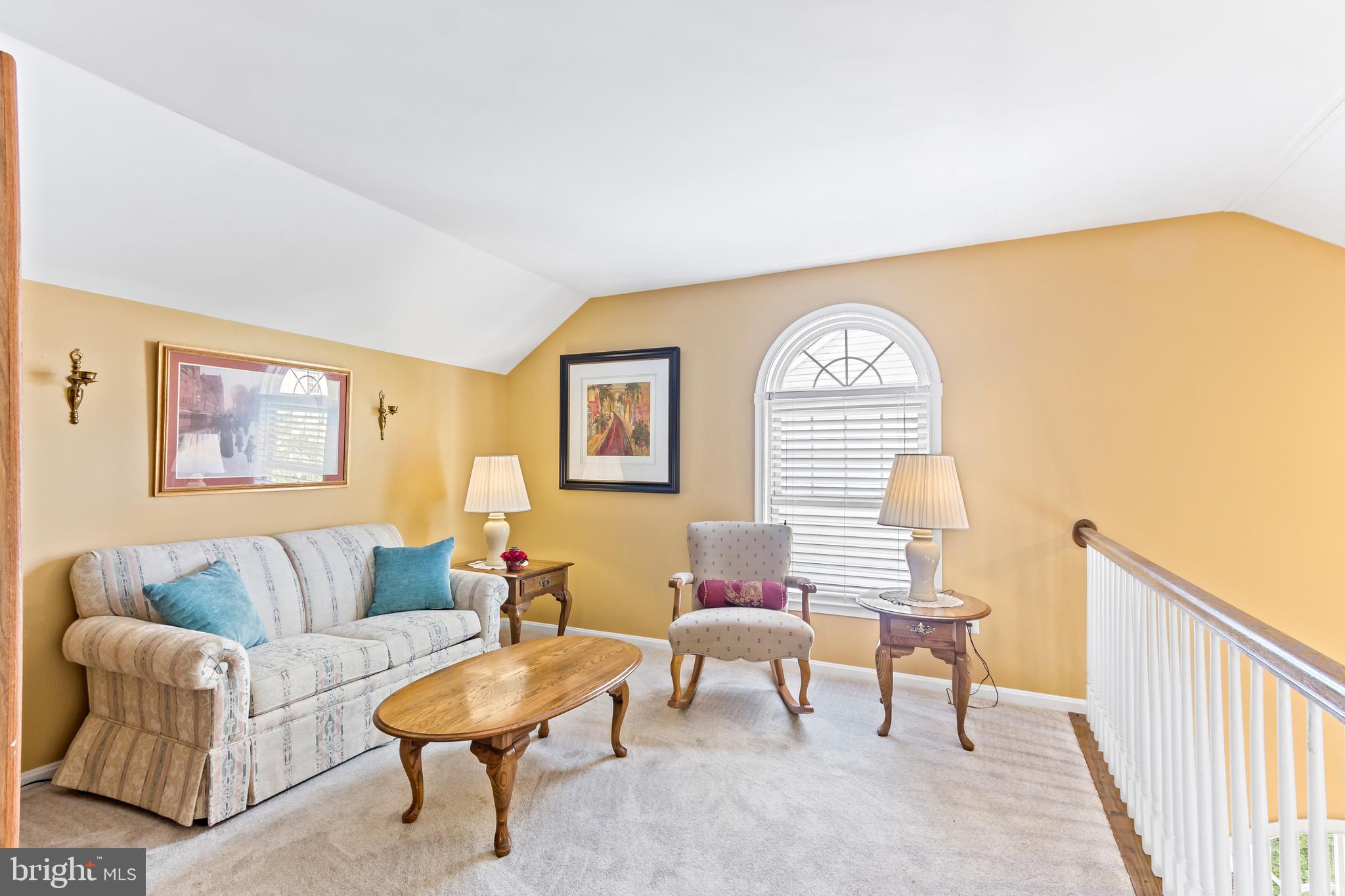 COUNTRY WALK - Residential