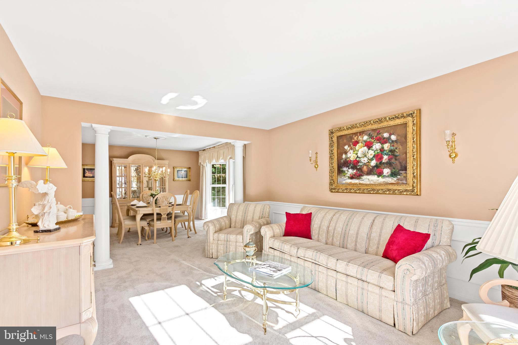 COUNTRY WALK - Residential