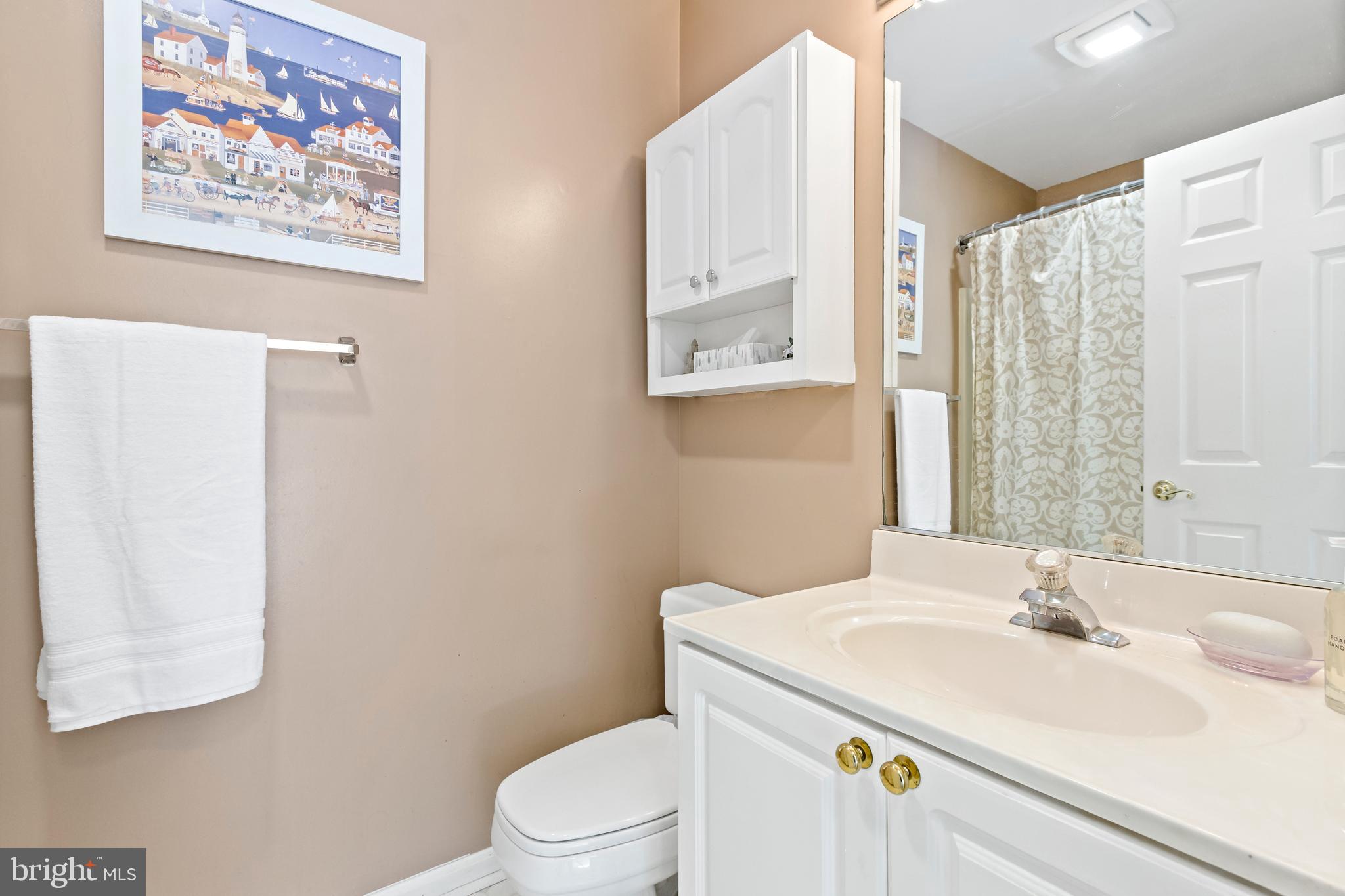 COUNTRY WALK - Residential