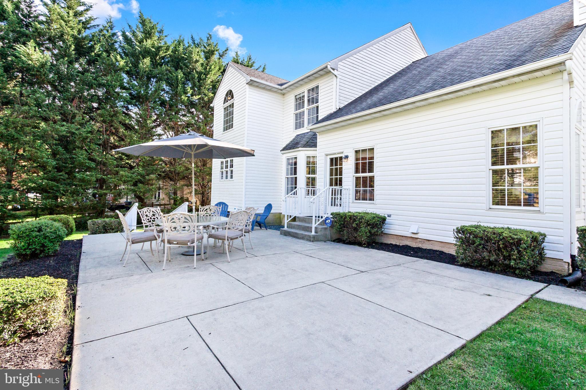 COUNTRY WALK - Residential