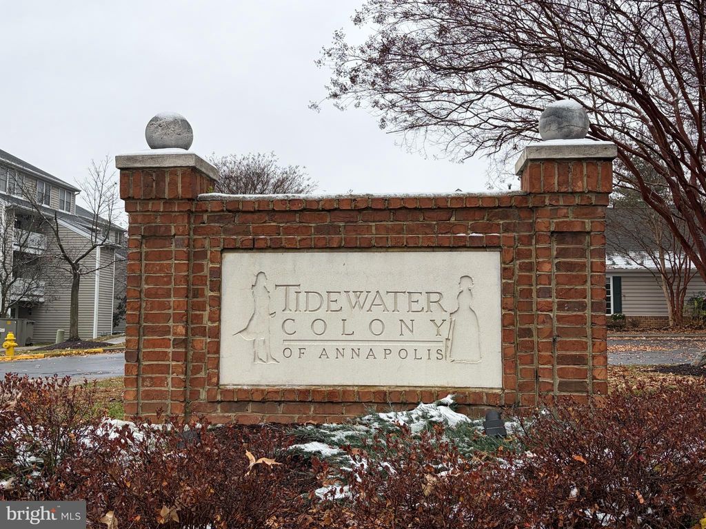 Photo of 2008 Peggy Stewart Way #202, ANNAPOLIS, MD 21401 (MLS # MDAA2132600)