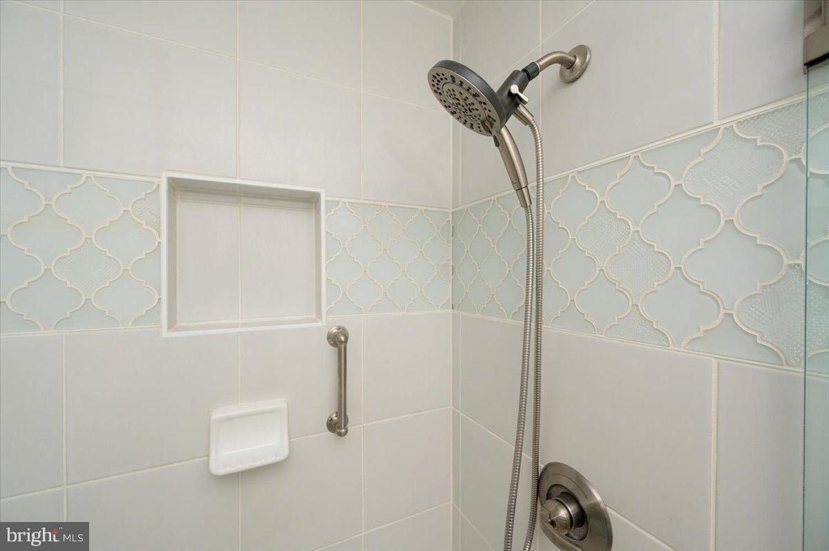 TIDEWATER COLONY - Residential