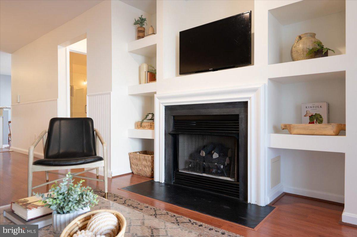 TIDEWATER COLONY - Residential