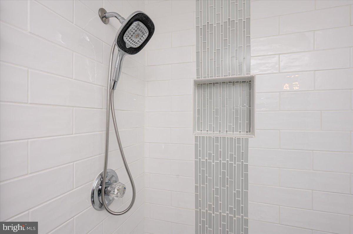 TIDEWATER COLONY - Residential