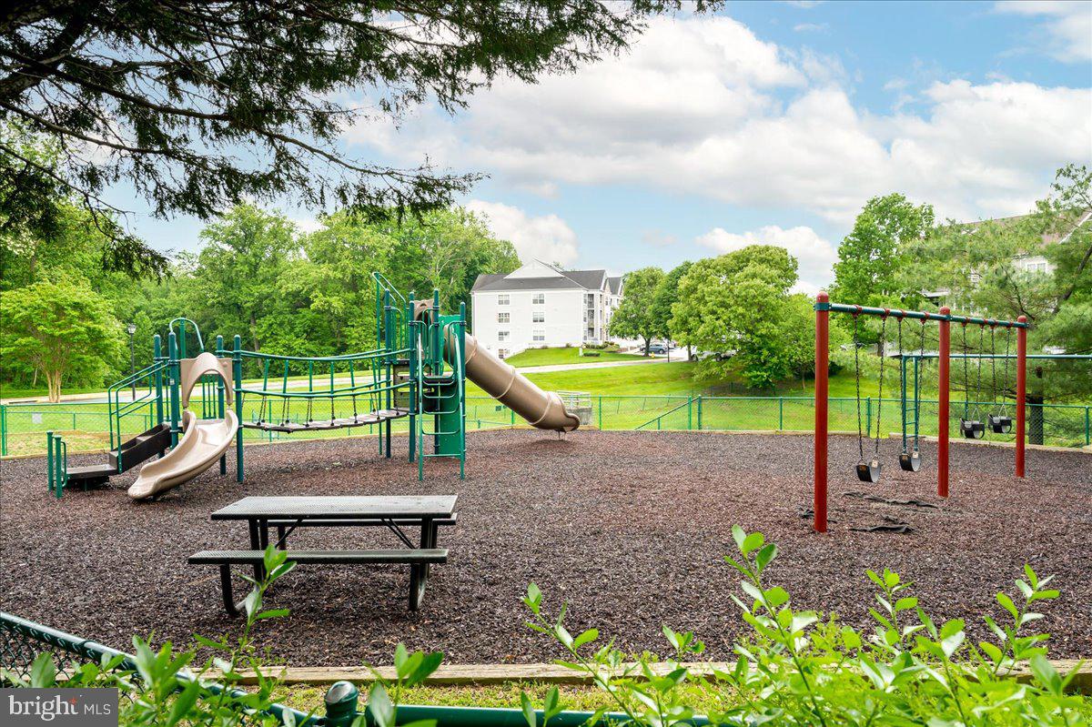 TIDEWATER COLONY - Residential