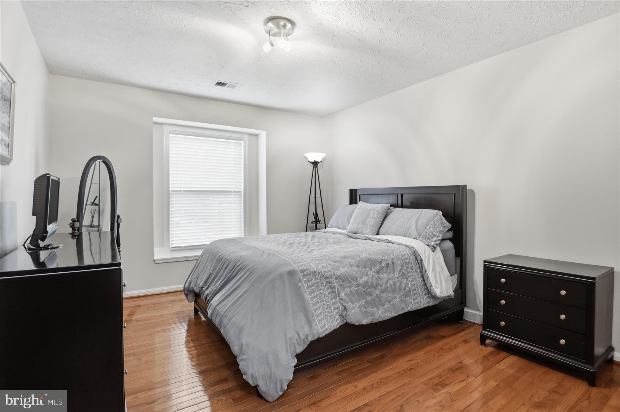 SHAKER WOODS - Residential