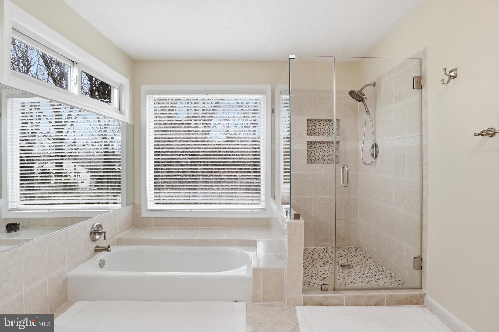 SHAKER WOODS - Residential