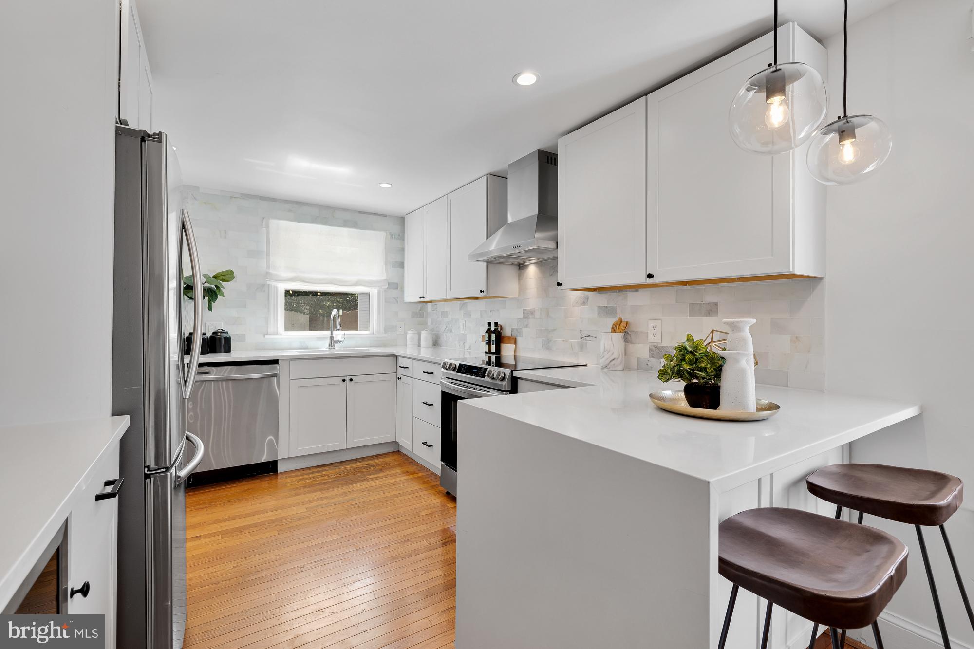 OLD TOWN ALEXANDRIA - Residential