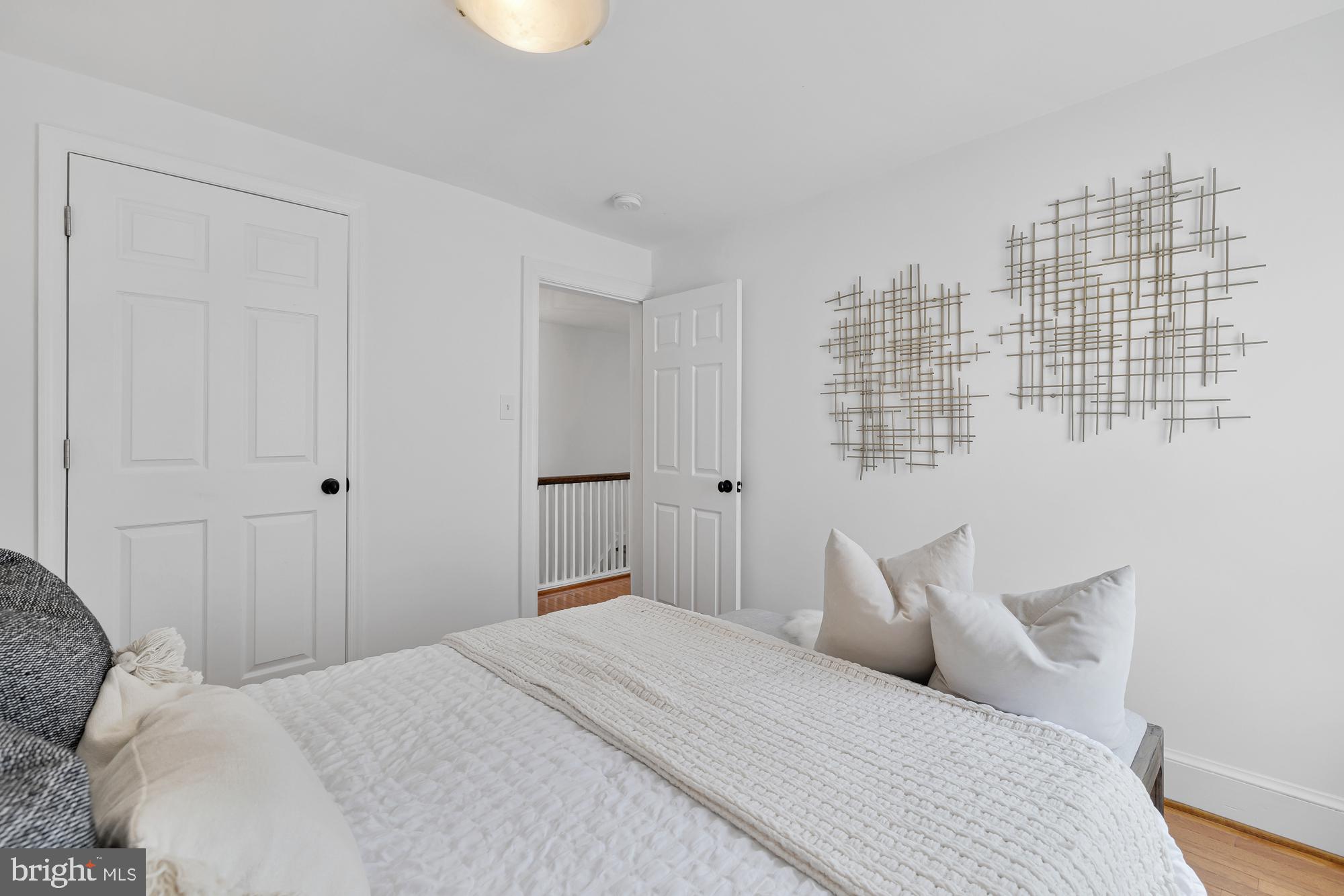 OLD TOWN ALEXANDRIA - Residential