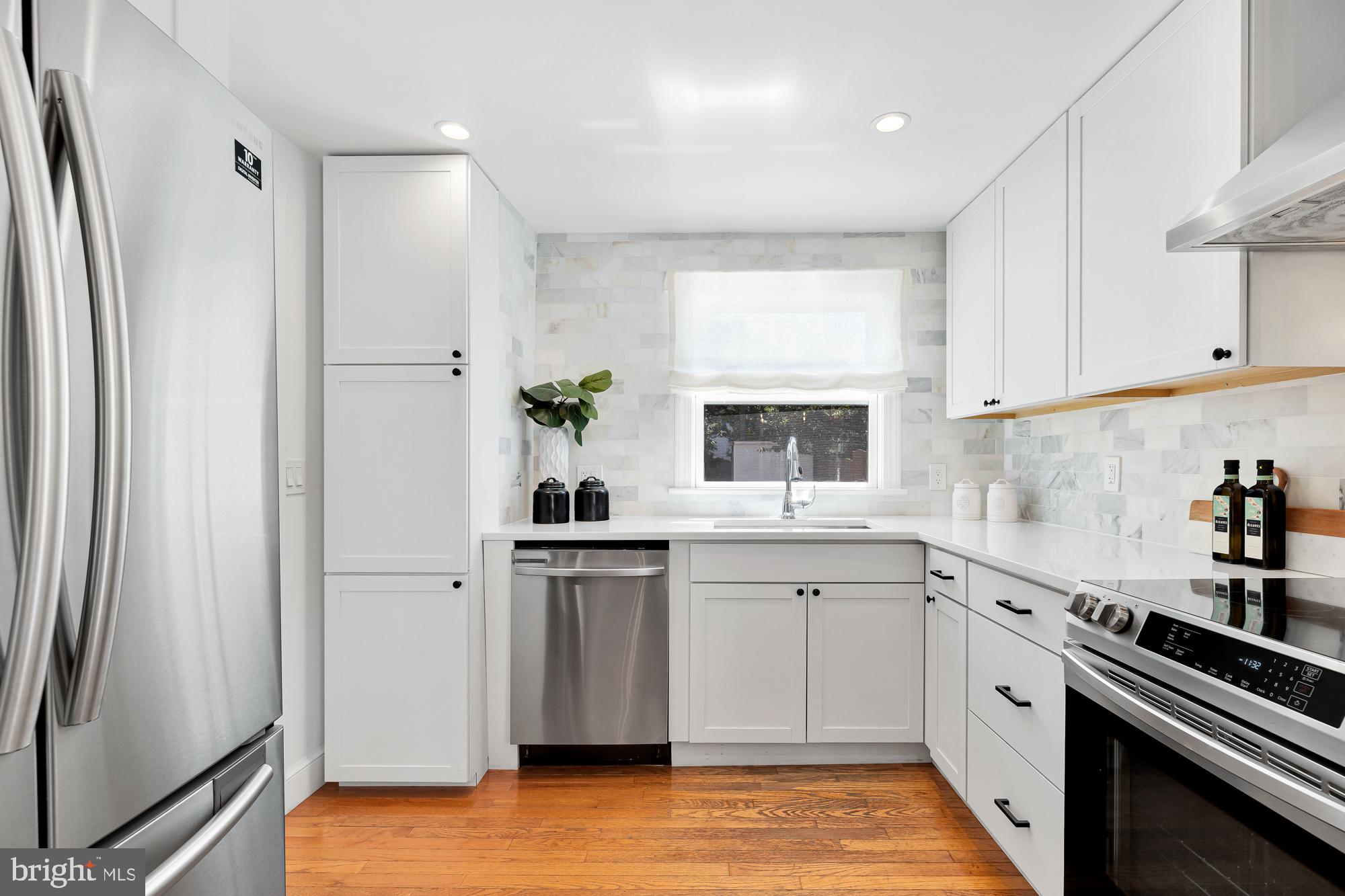 OLD TOWN ALEXANDRIA - Residential